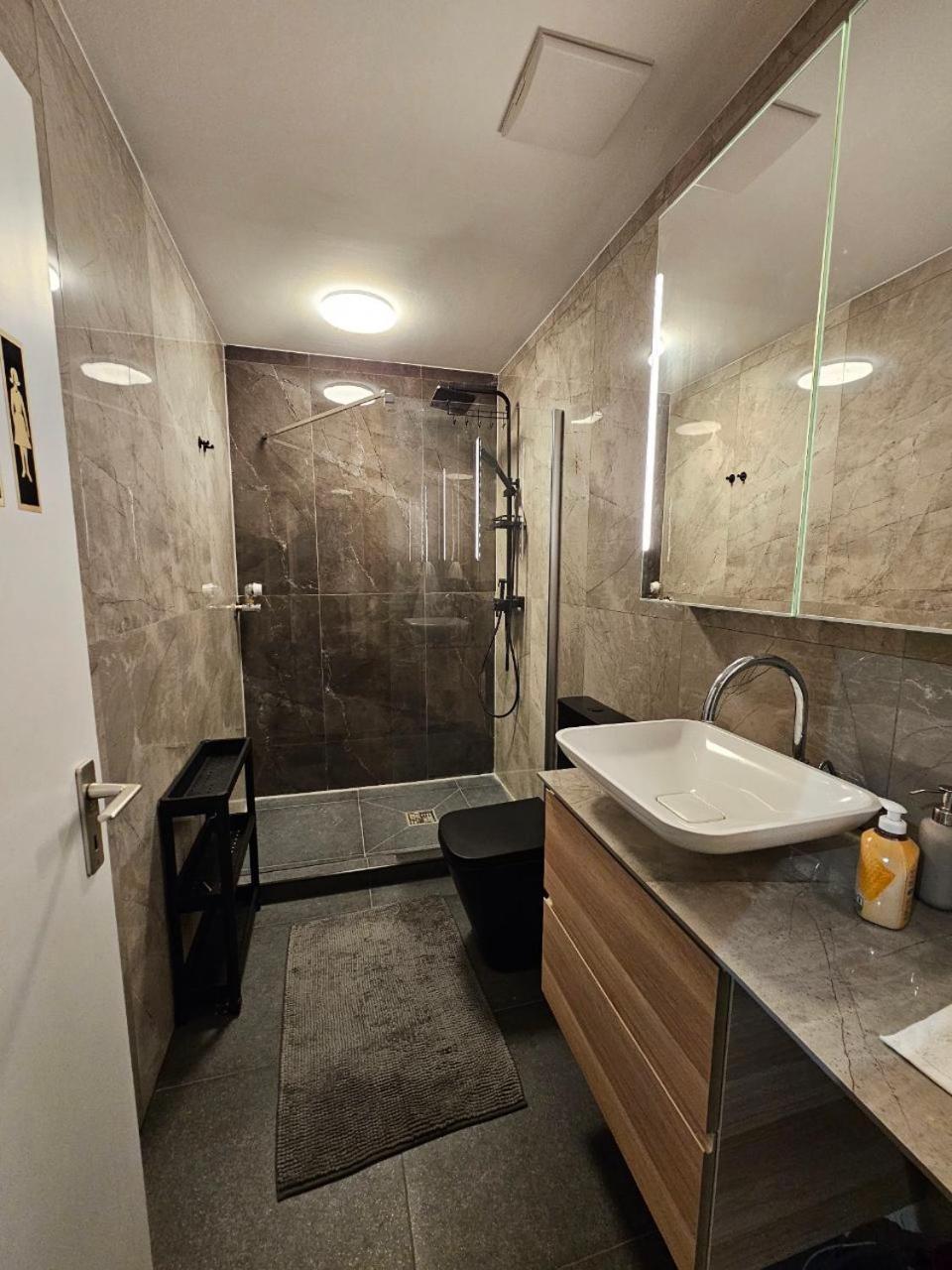 Apartment Eine Komfortable Im Zentrum