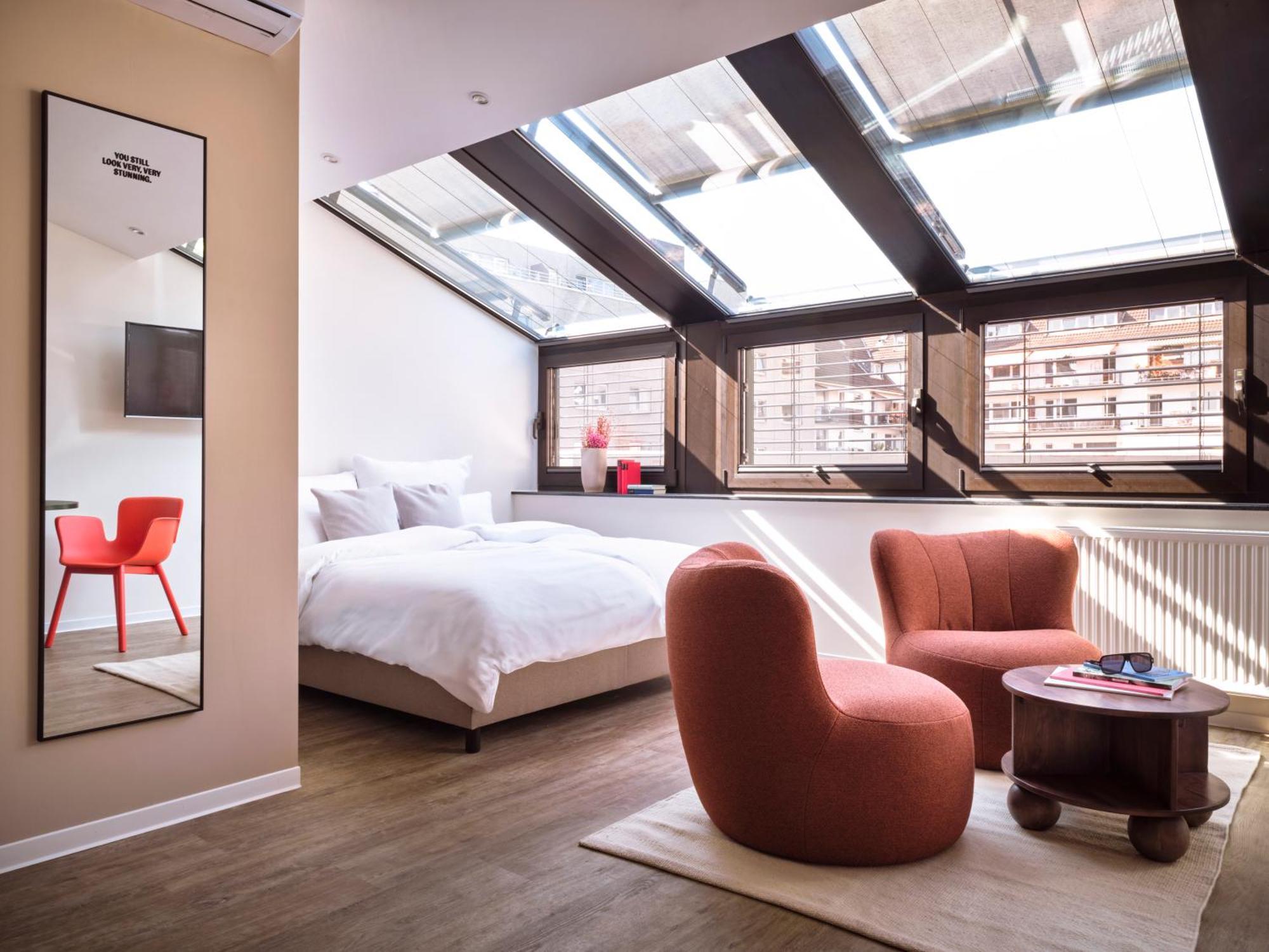 Stayery Suelz 4*