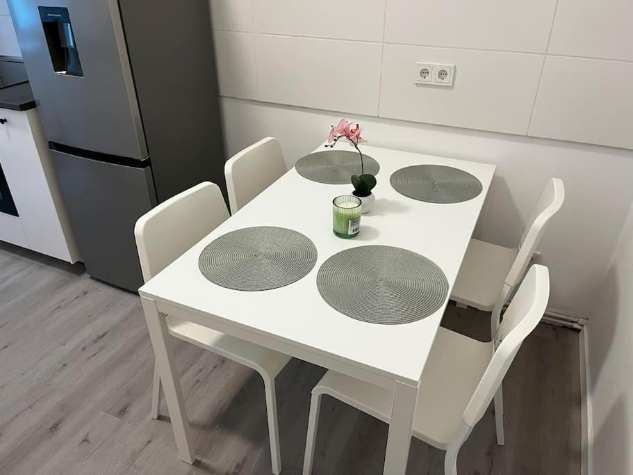 On The Rhine, Apartamento *