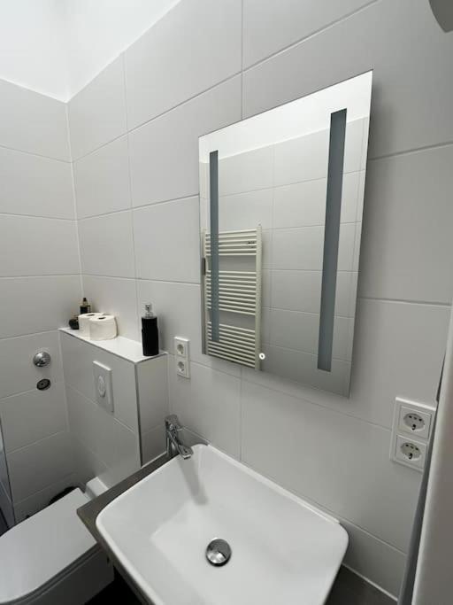 On The Rhine, Apartamento