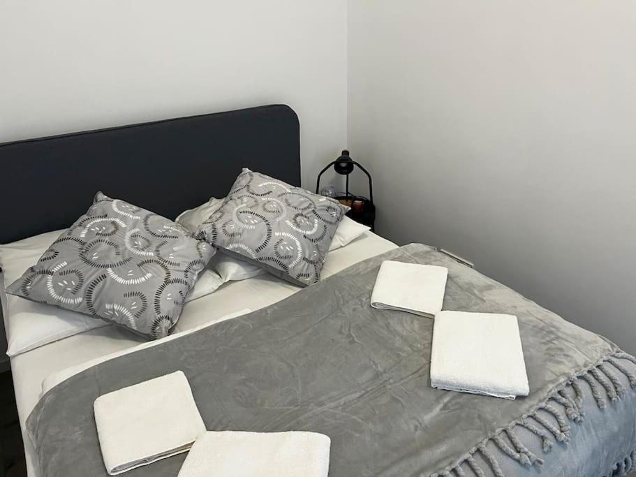 On The Rhine, Apartamento Colónia