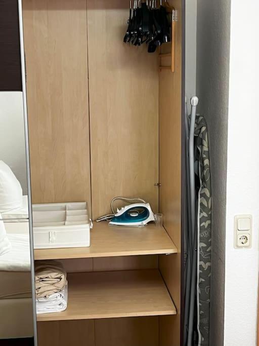 Apartment Aparment In Popular Neighborhood *