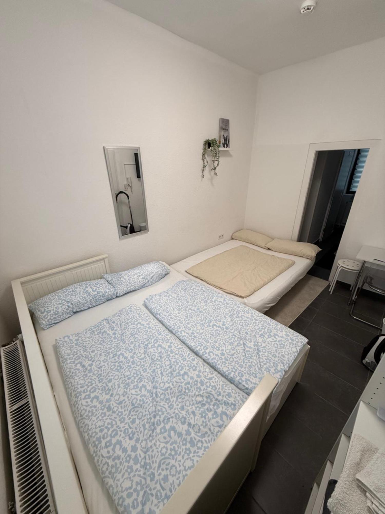 Gemuetliche Fuer 4 Apartment Cologne