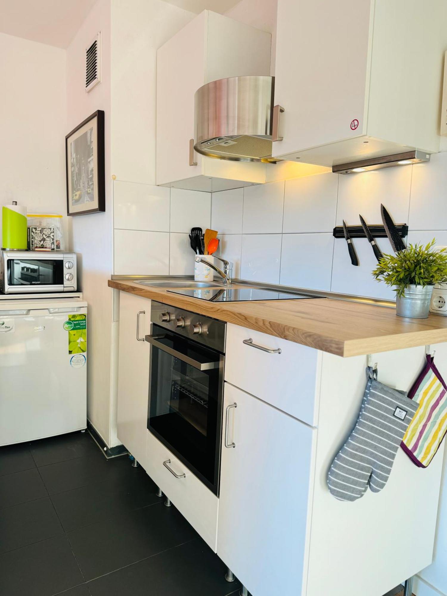 Messe Am Rhein Apartment *