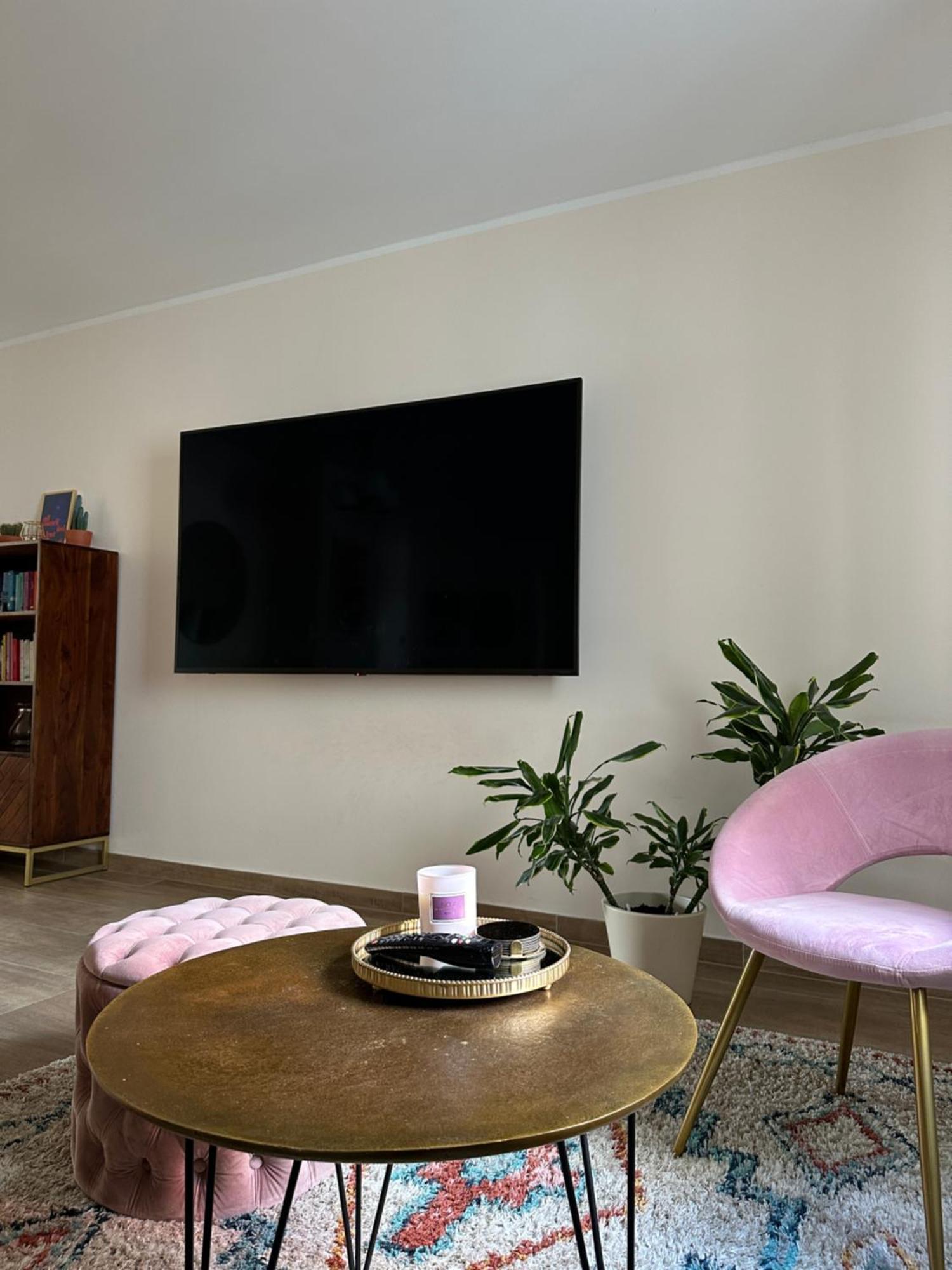 Apartment Stilvolle, Ruhige Und Zentrale In Ehrenfeld *