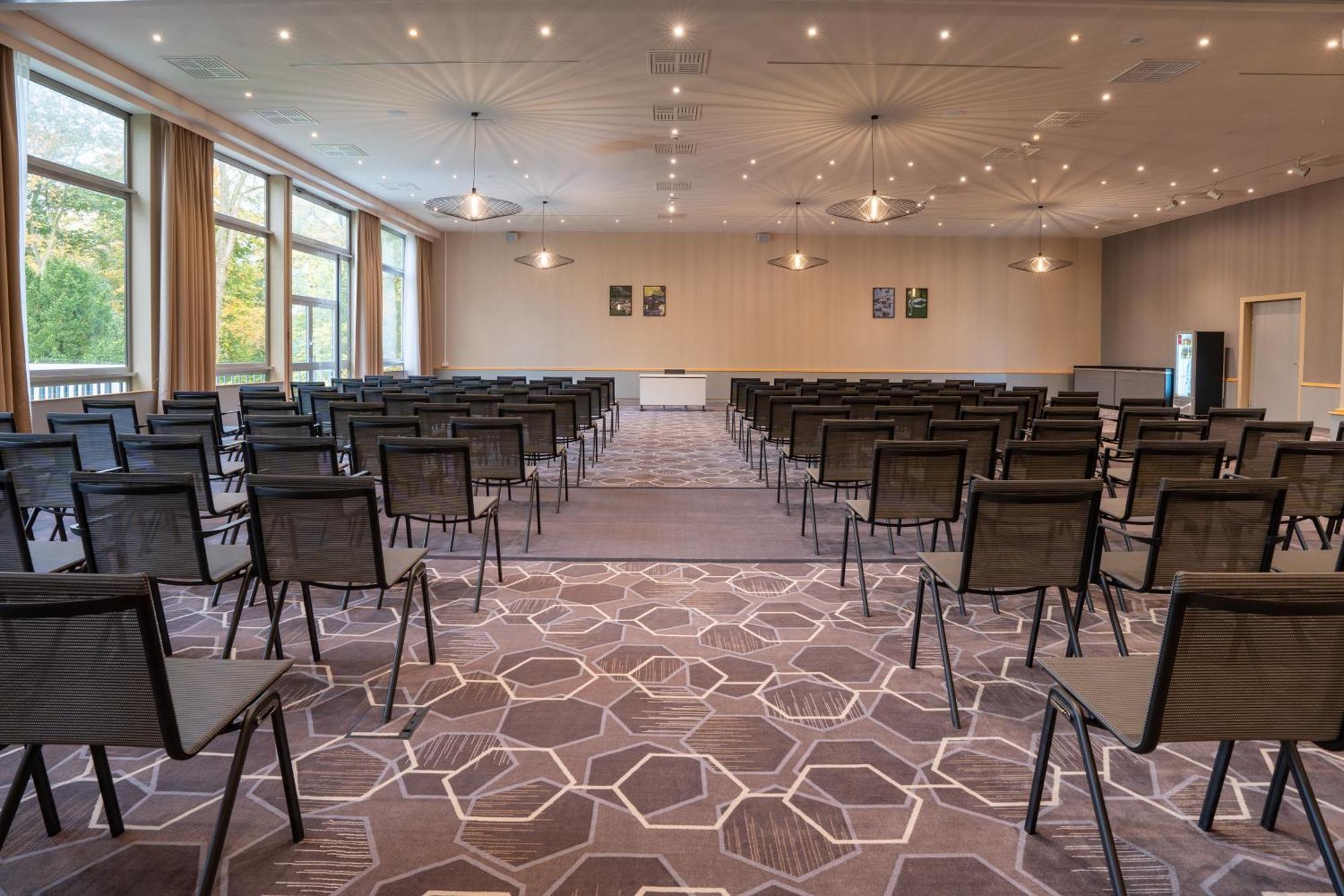 Leonardo Royal - Am Stadtwald 4*