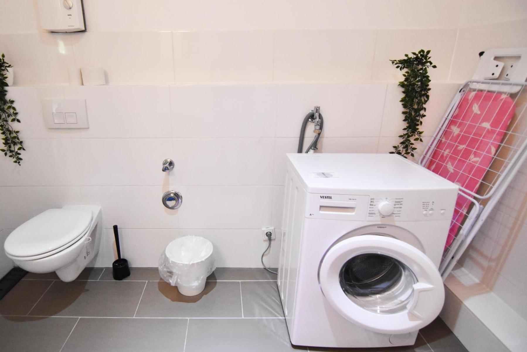 Dorya Am Ring Apartment Cologne