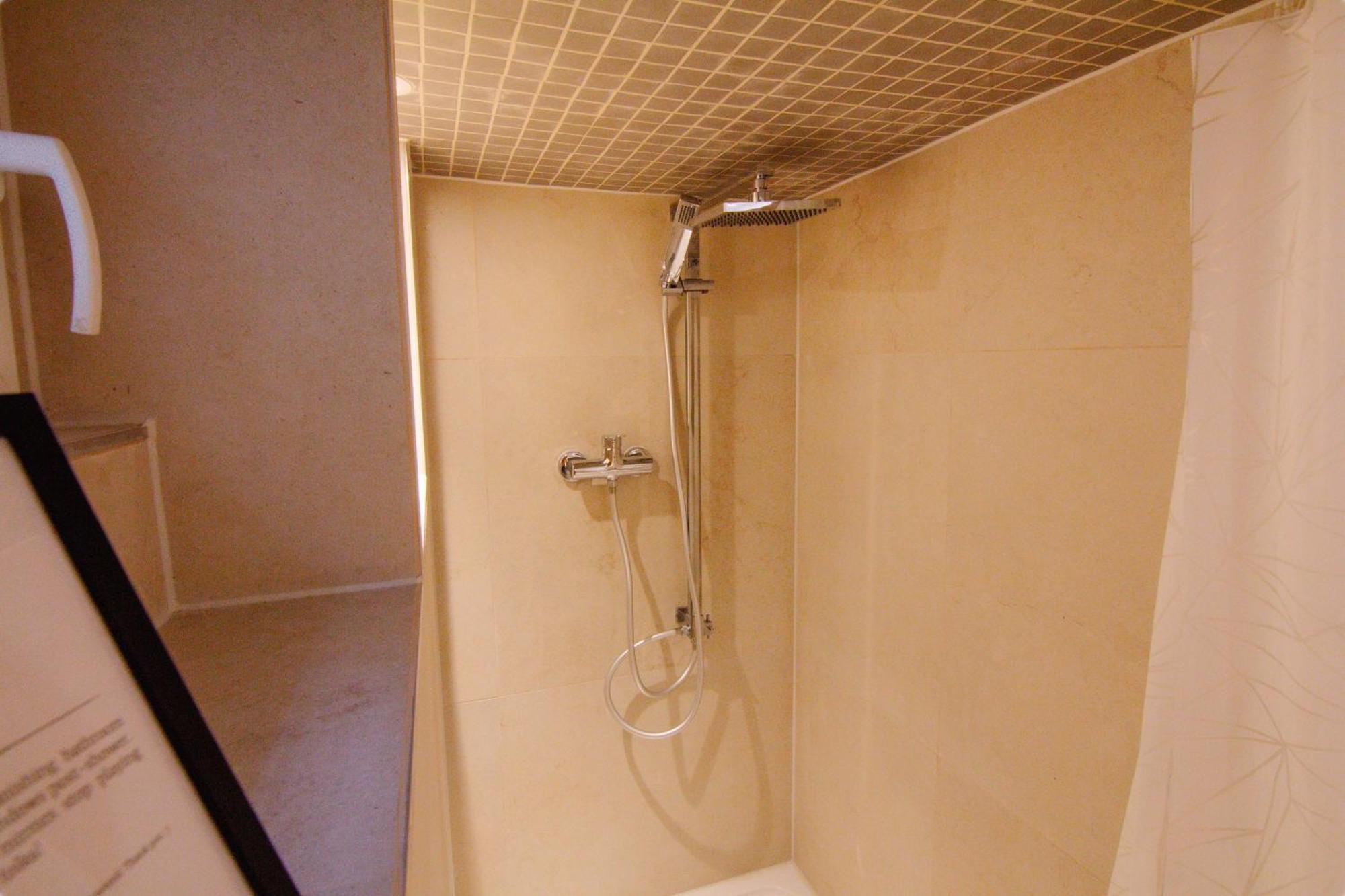 Guest house Comfort Hub - - 3 Gaestezimmer Im Eigentumshaus *