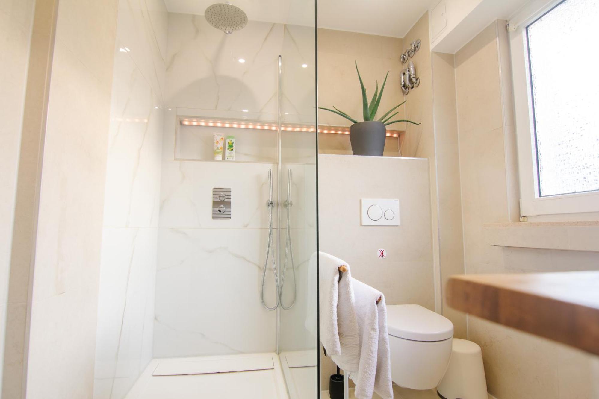Guest house Shiny Singapore - - Doppelzimmer Mit Gemeinschaftsbad