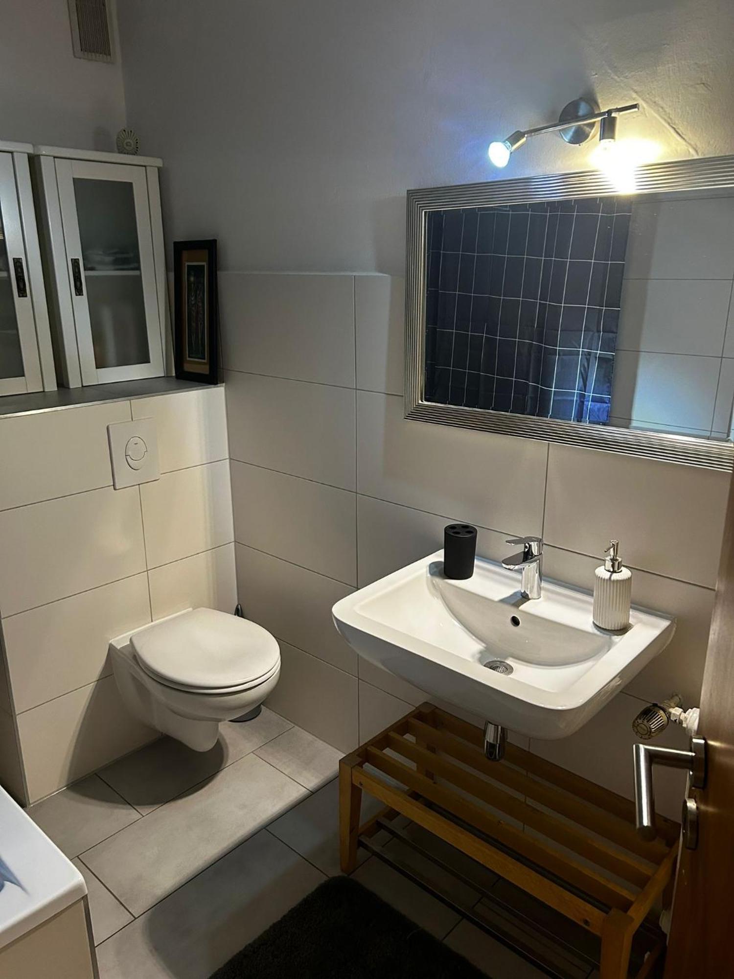 Appartement 4 Min Naehe Von Hbf Und Dom Mit Garten ,balkon & Office Keulen