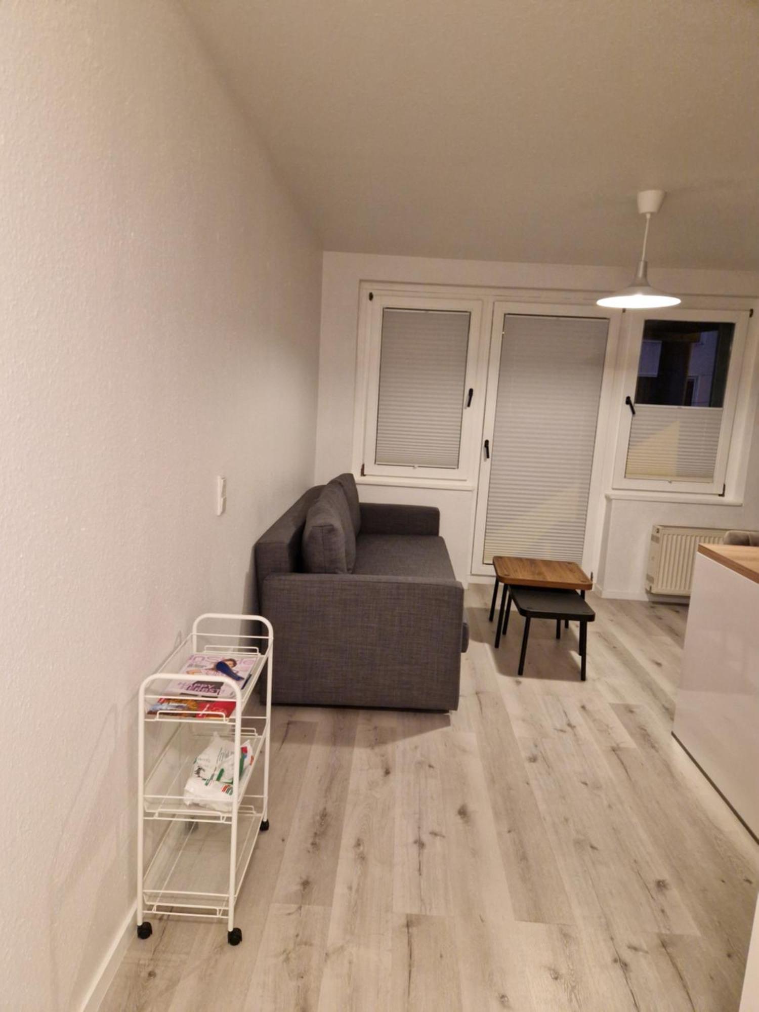 Zentrale Lage In Der Naehe Von Der Uni ,neumarkt Und Messe Nur 5 Stationen