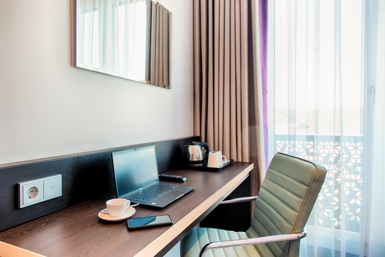 Premier Mediapark Hotel