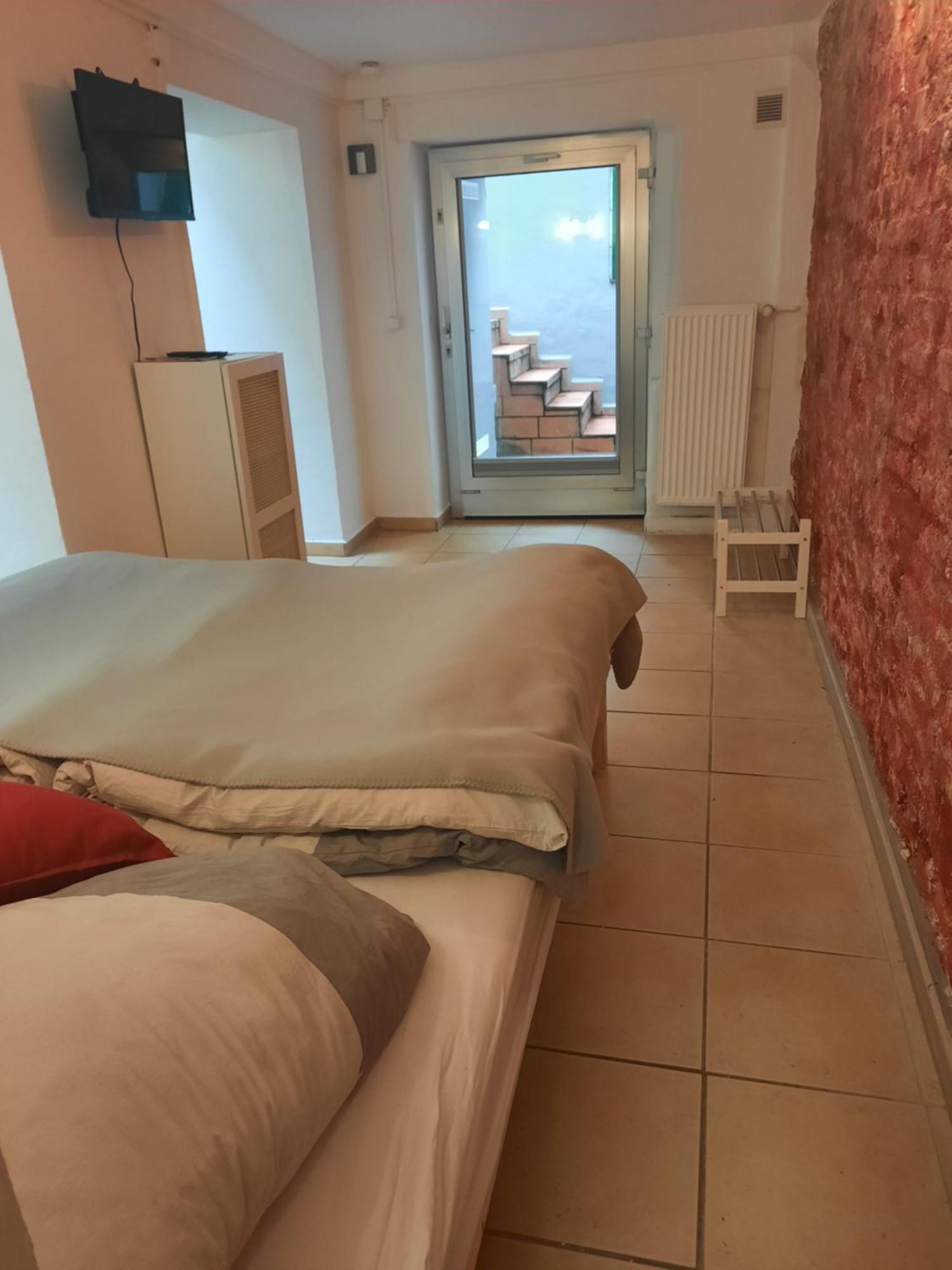 Gemuetliches Studio-apartment Fuer 2 Personen In Toplage * Cologne
