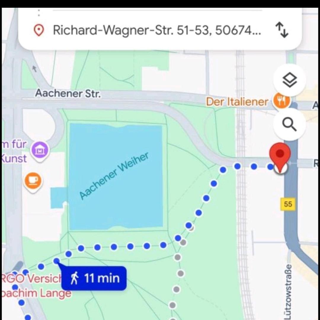 Apartment Zentrale Lage In Der Naehe Von Der Uni ,neumarkt Und Messe Nur 5 Stationen *