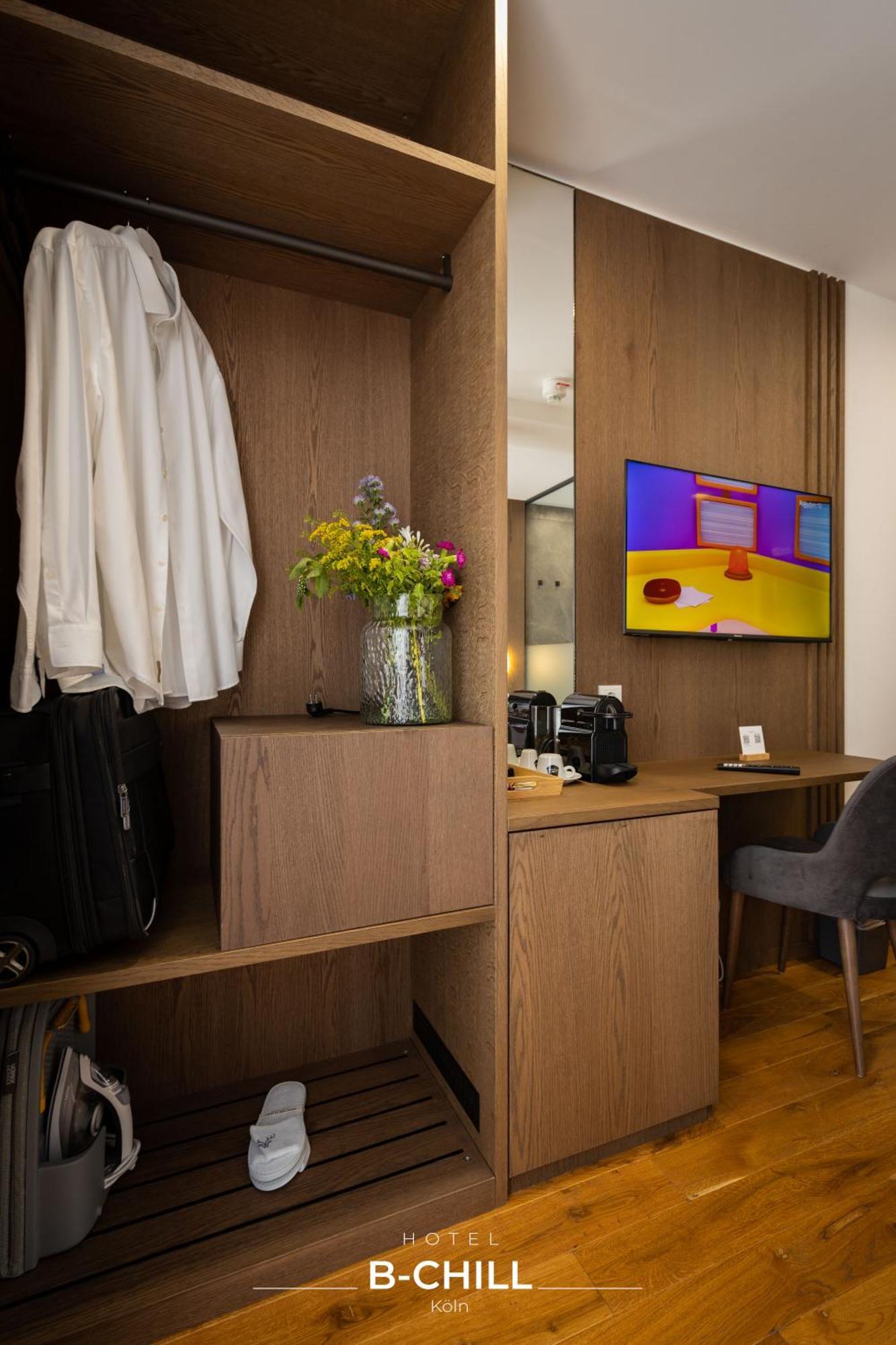 B-chill Hotel 4*