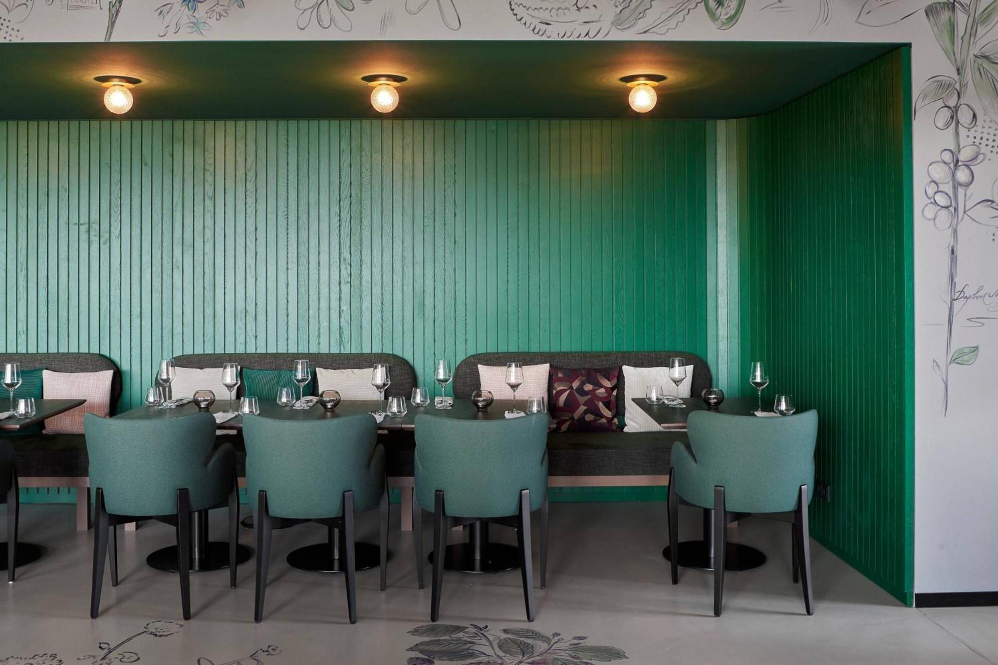 Moxy Bonn Airport Hotel Colónia