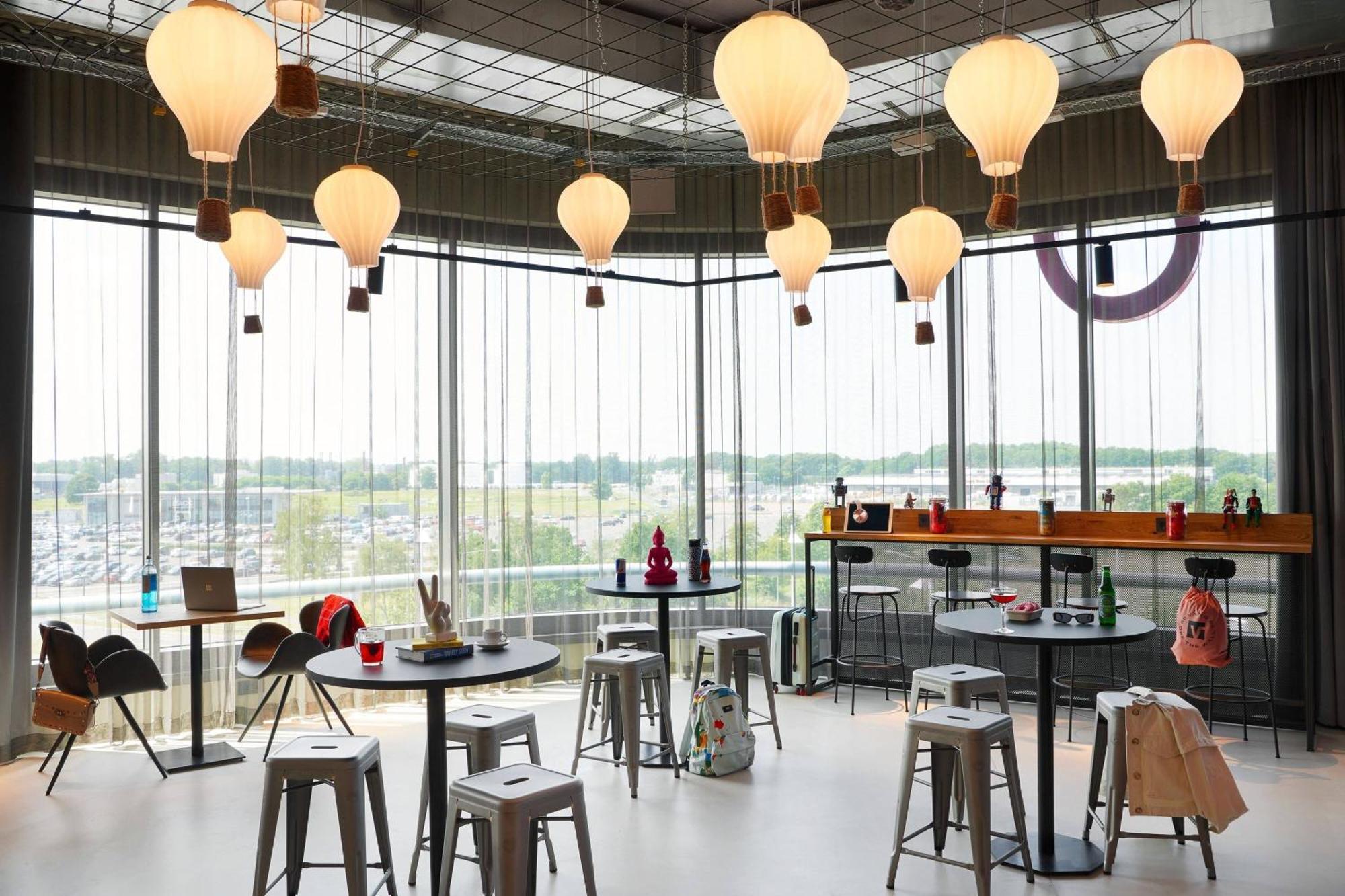 Moxy Bonn Airport