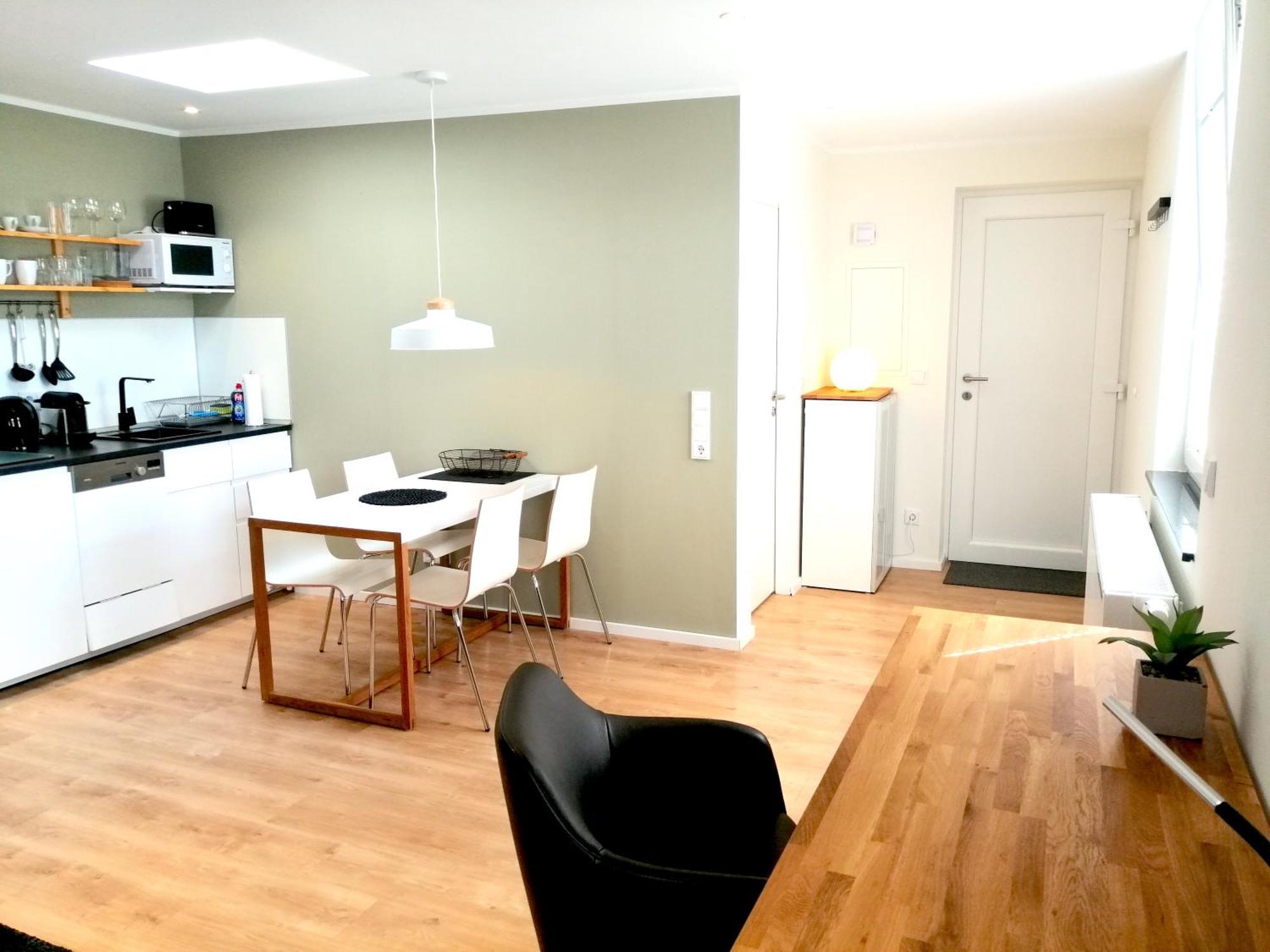 Apartment Schoene 3-zimmer-wohnung In Koeln-brueck Mit Eigenem Parkplatz *