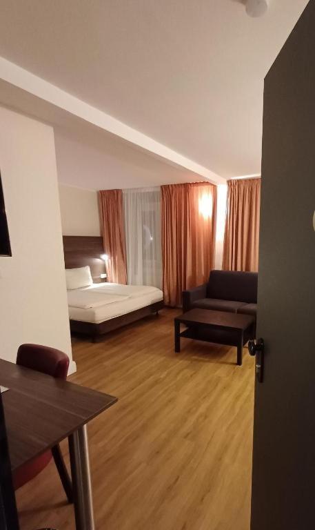 Hotel Ariana Koeln *