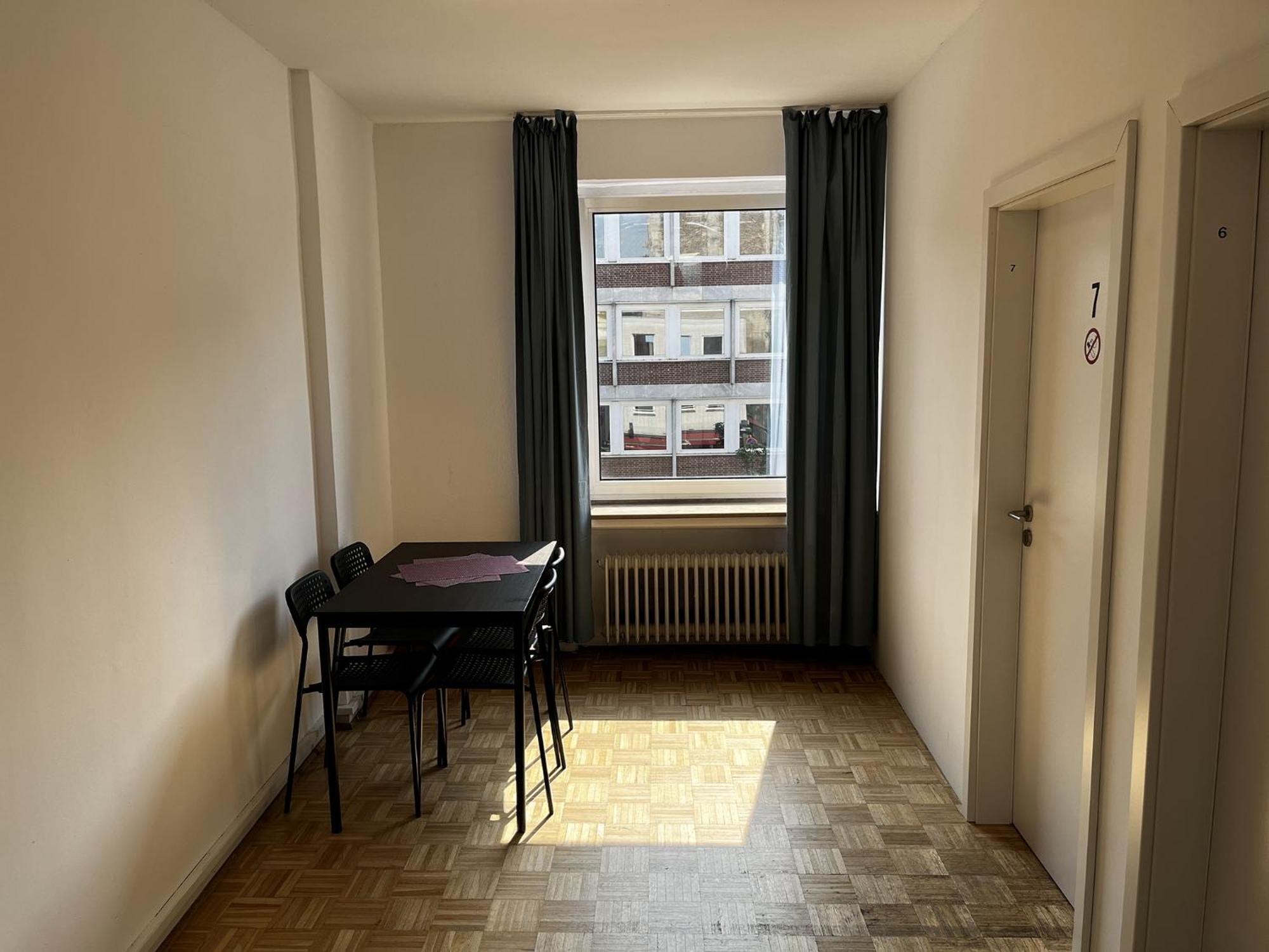 Hostel Private At Heumarkt, Center Cologne