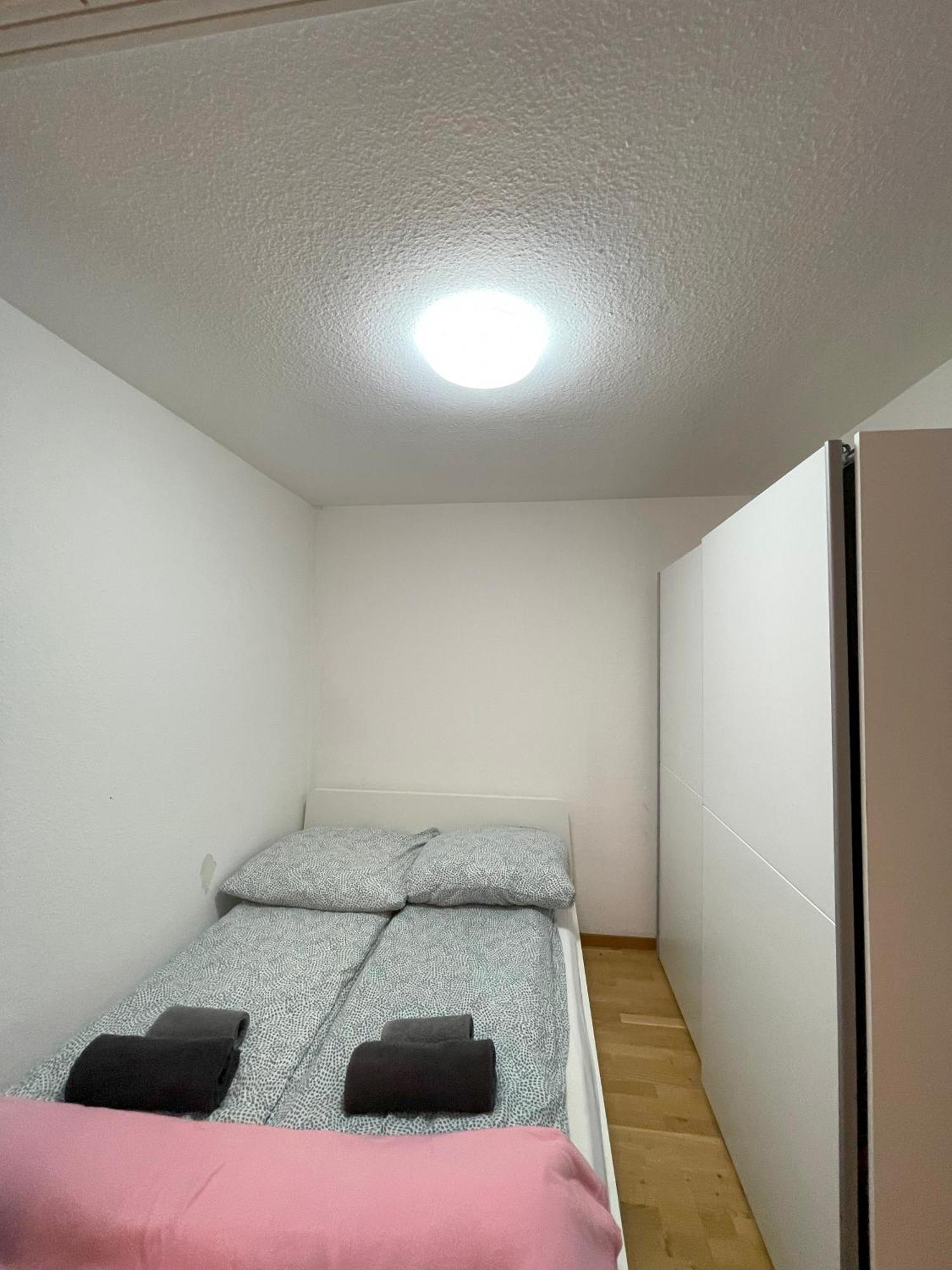 Cozy In Neusser Street Apartment Cologne
