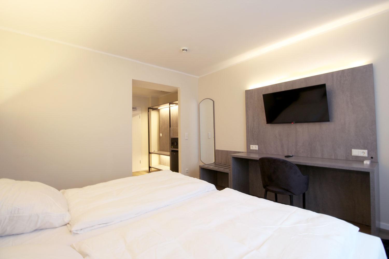 Hotel Diamonds *
