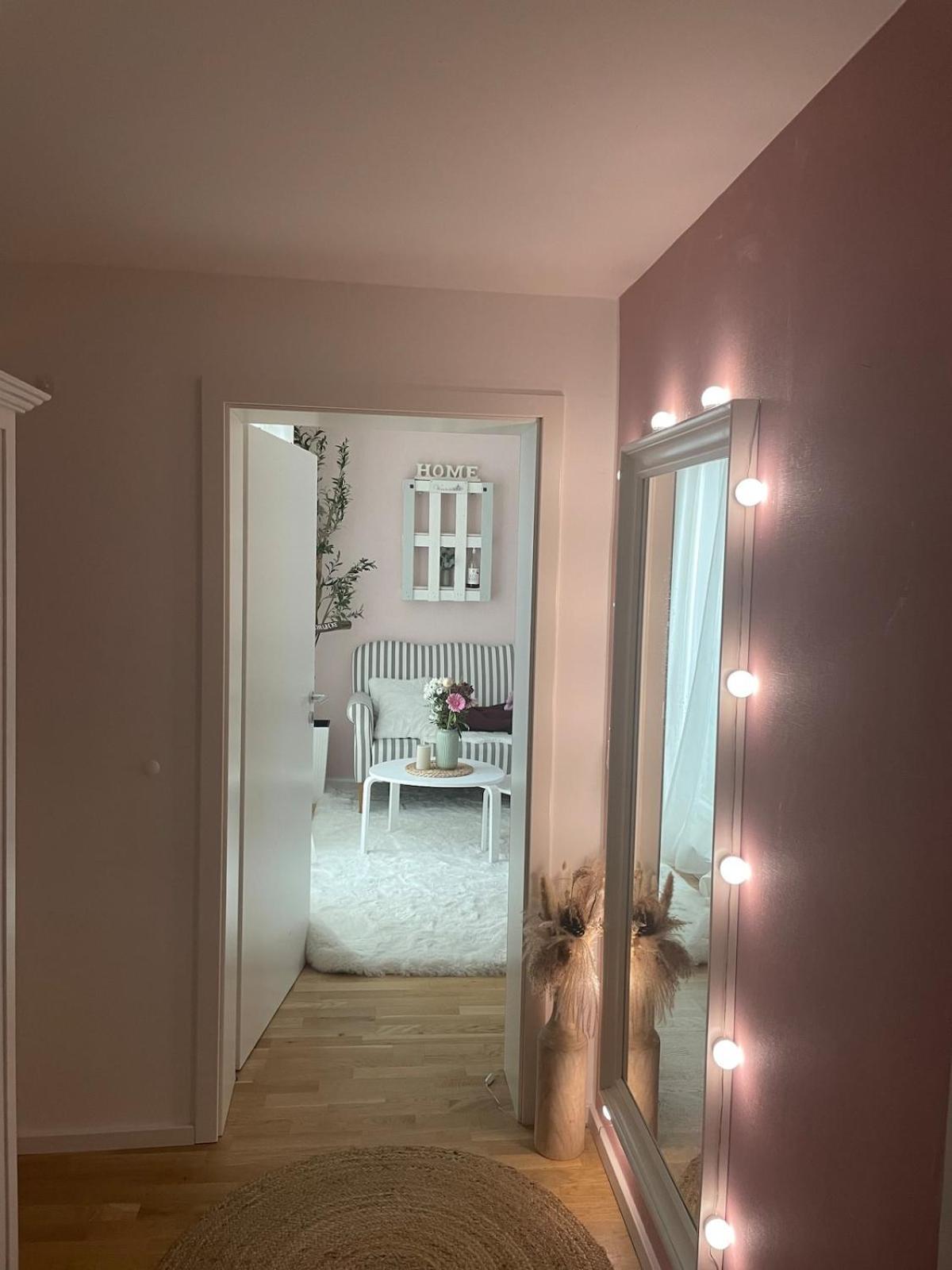 Apartment 3 Bedroom In Cologne
