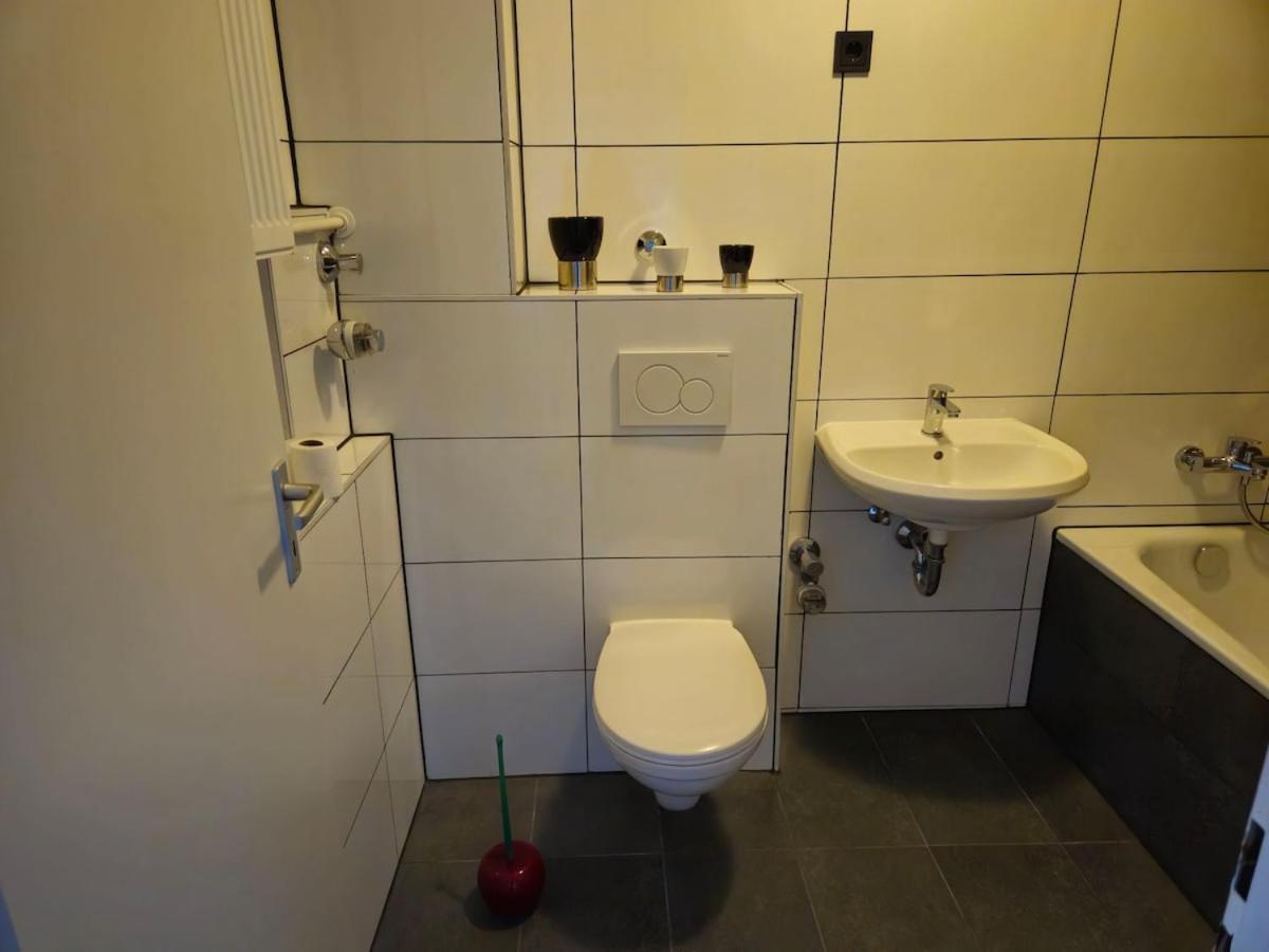 Charming Koeln Messenaehe Apartamento *