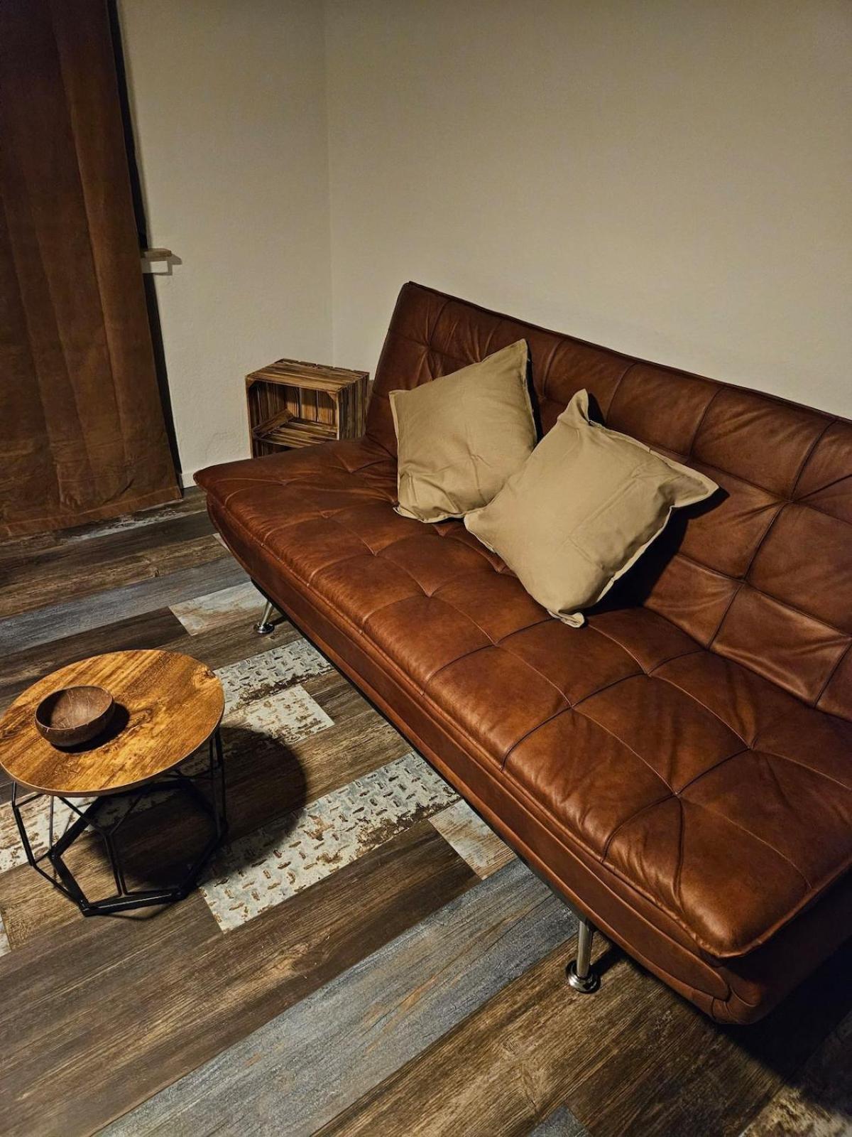 Charming Messenaehe Apartment *