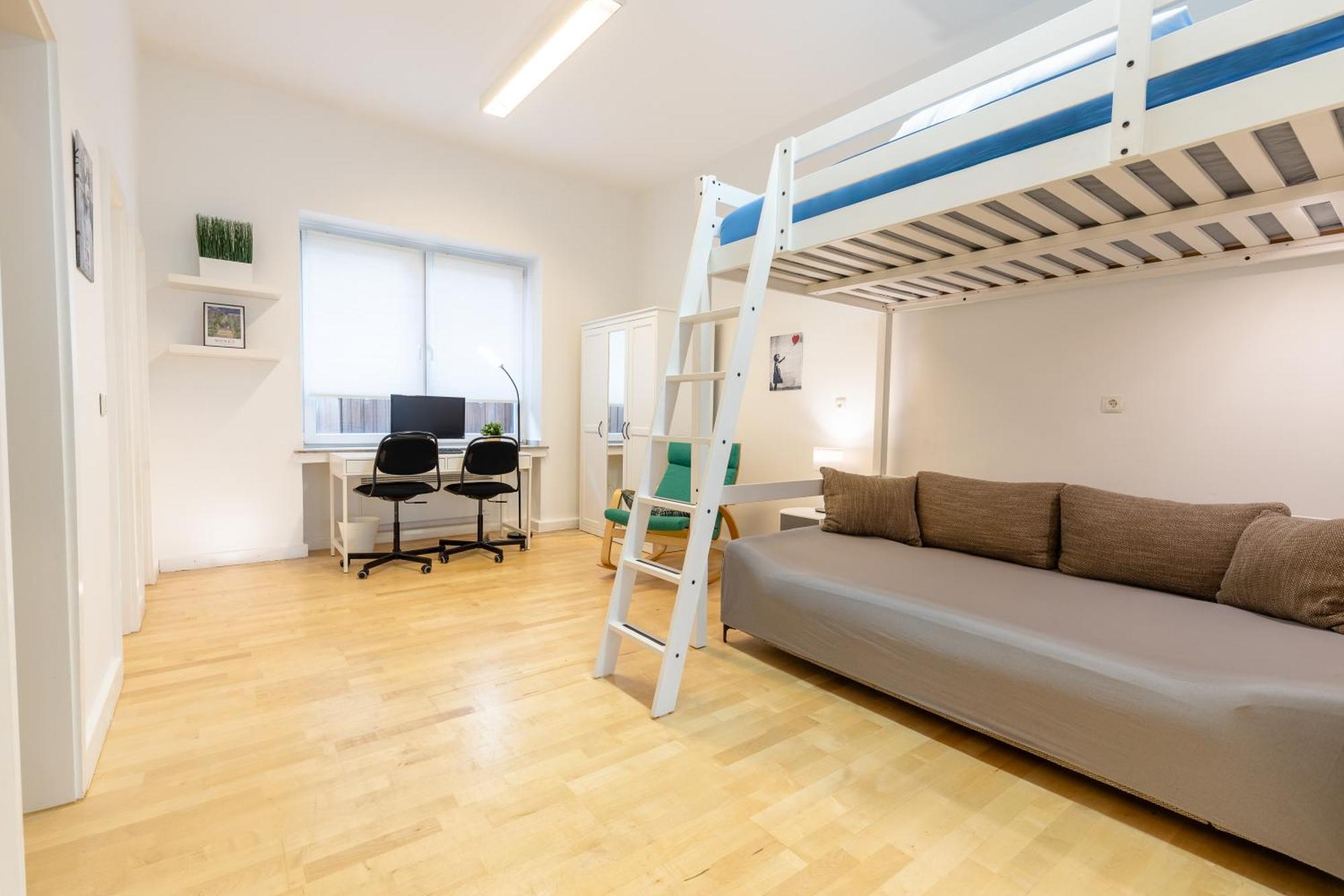 Lounge Apartment