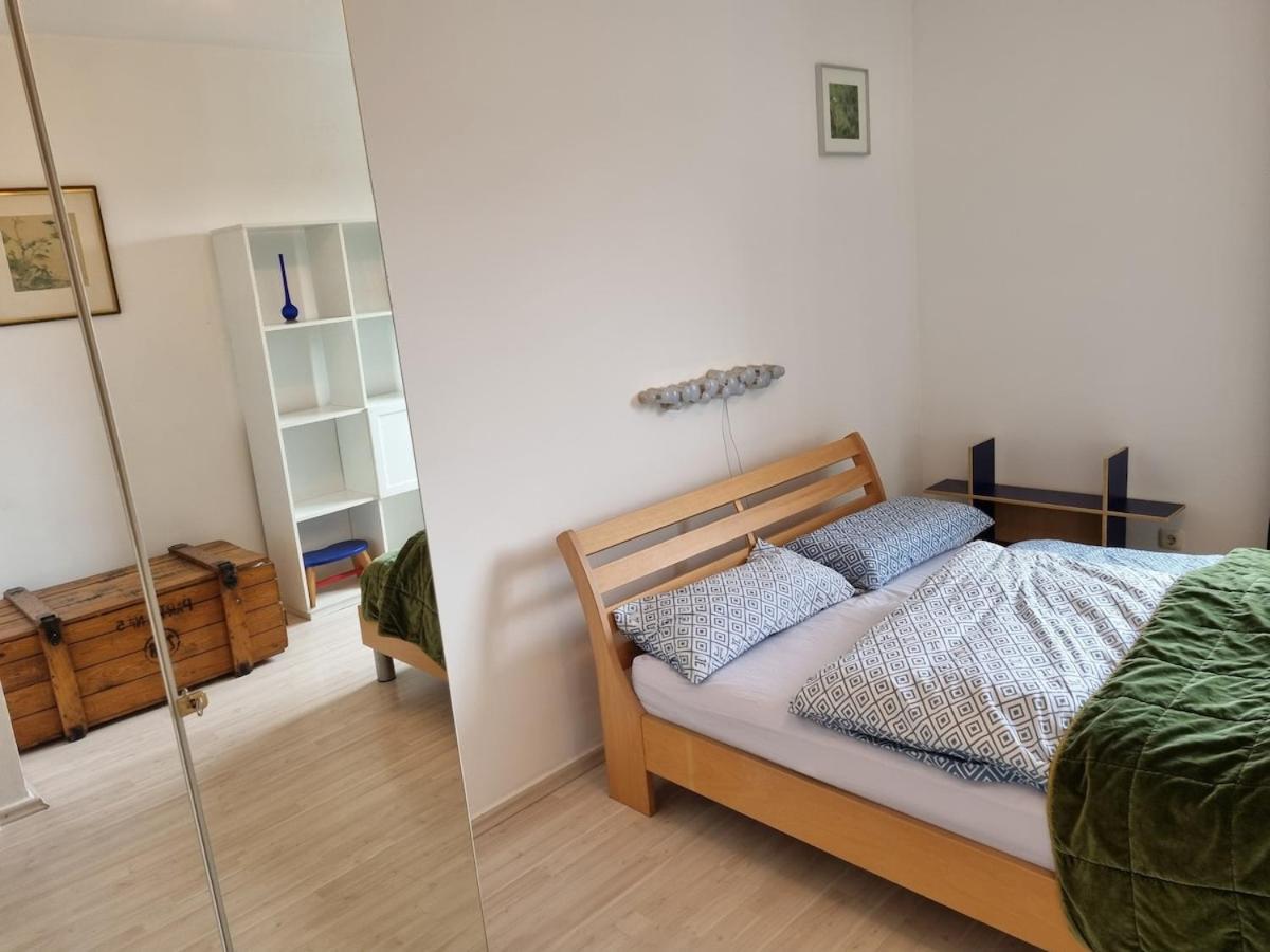Apartment Tischfussball Quartier Koeln-niehl Cologne