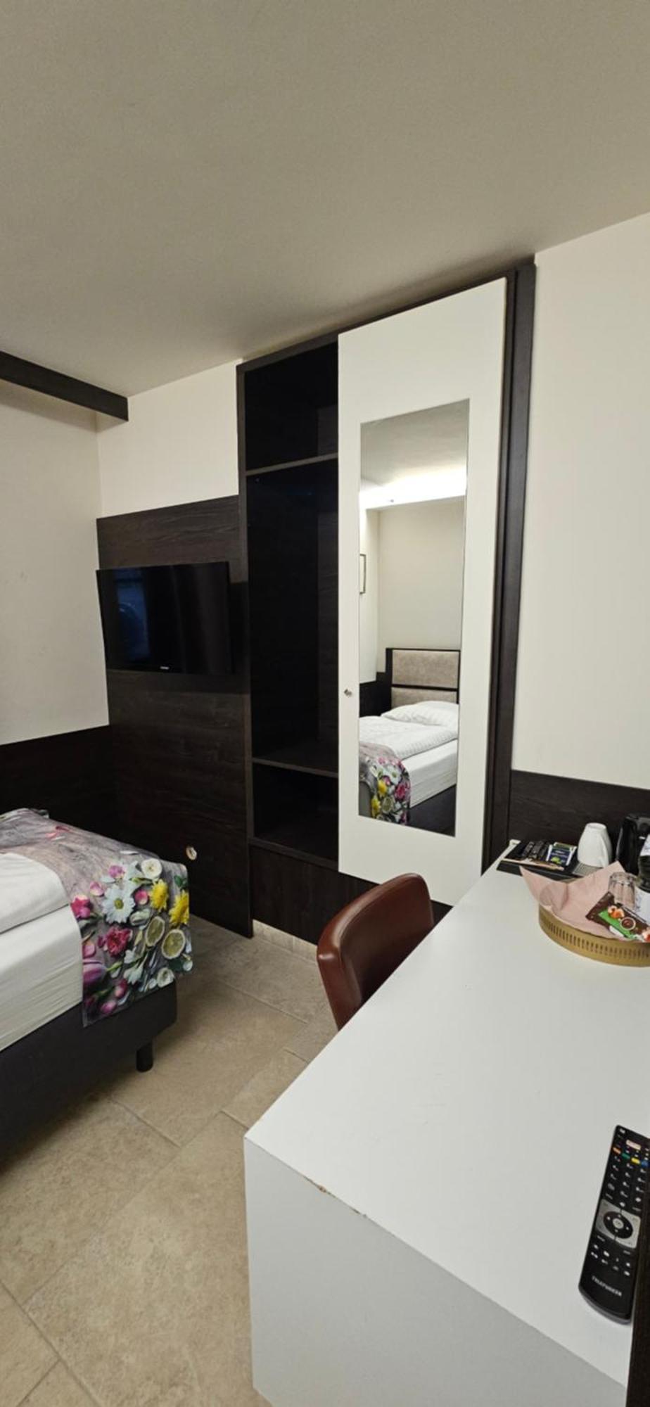 Citylight Hotel 2*