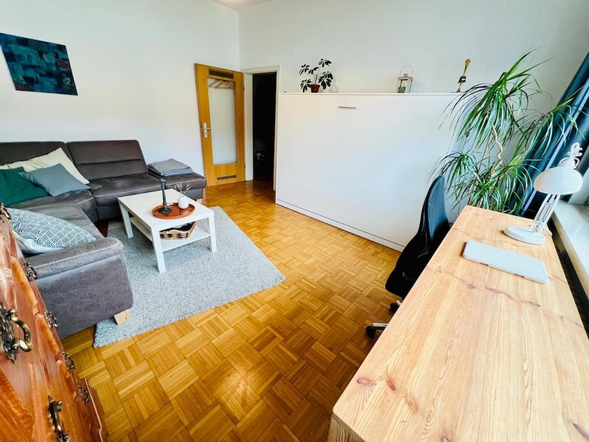 Gemuetliche Mit Balkon Und Top-anbindung *