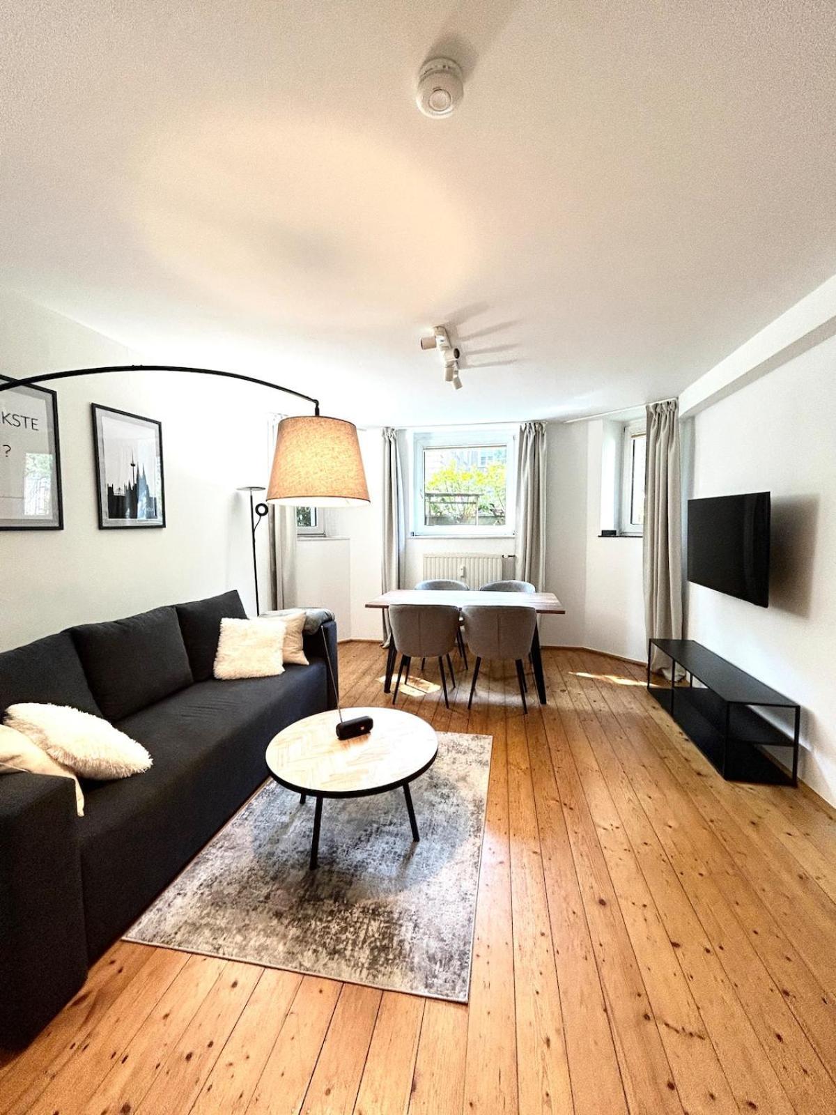 Suelzer Altbautraum Apartment Cologne