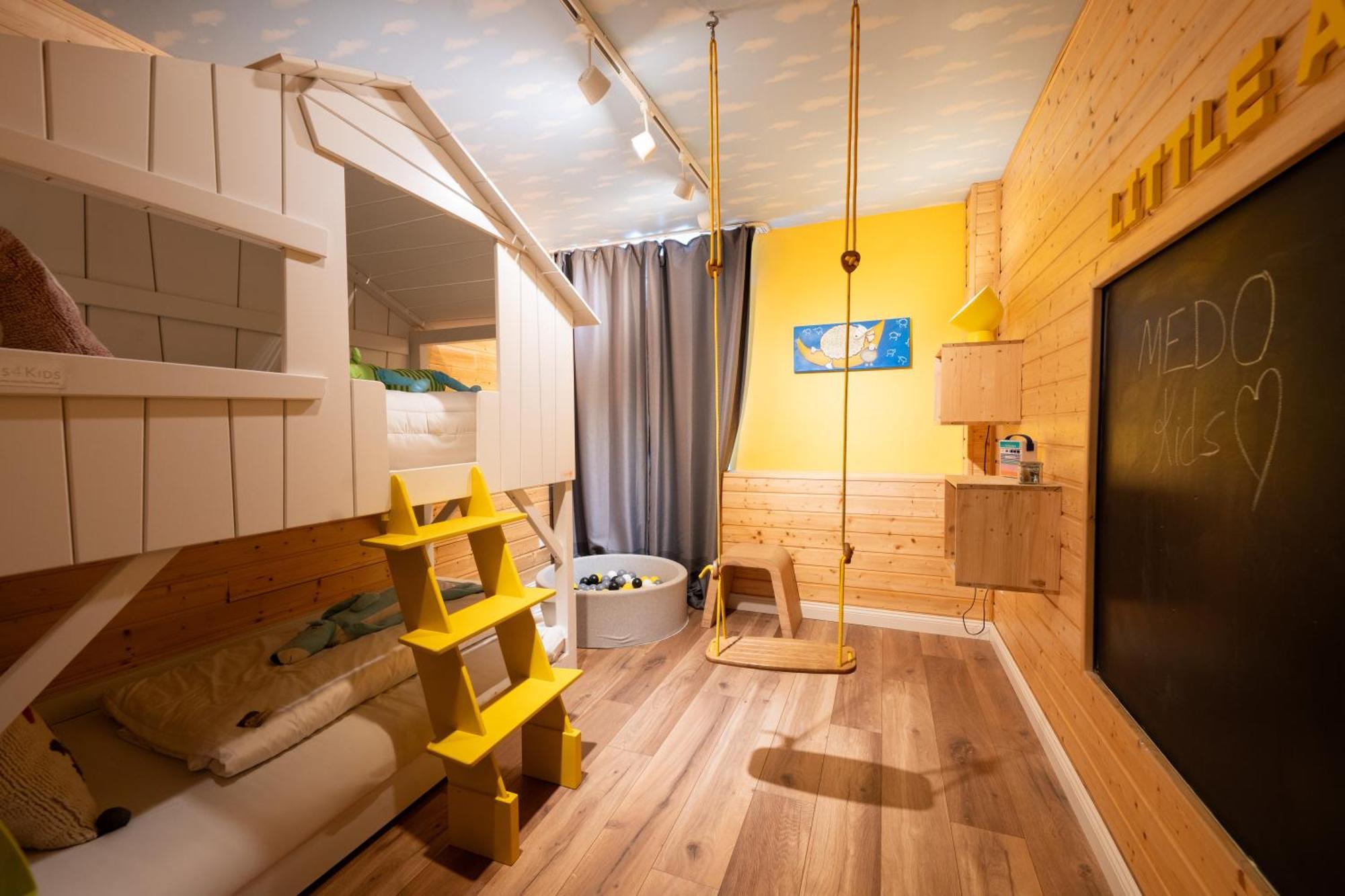 Medo Koeln Hotel 4*