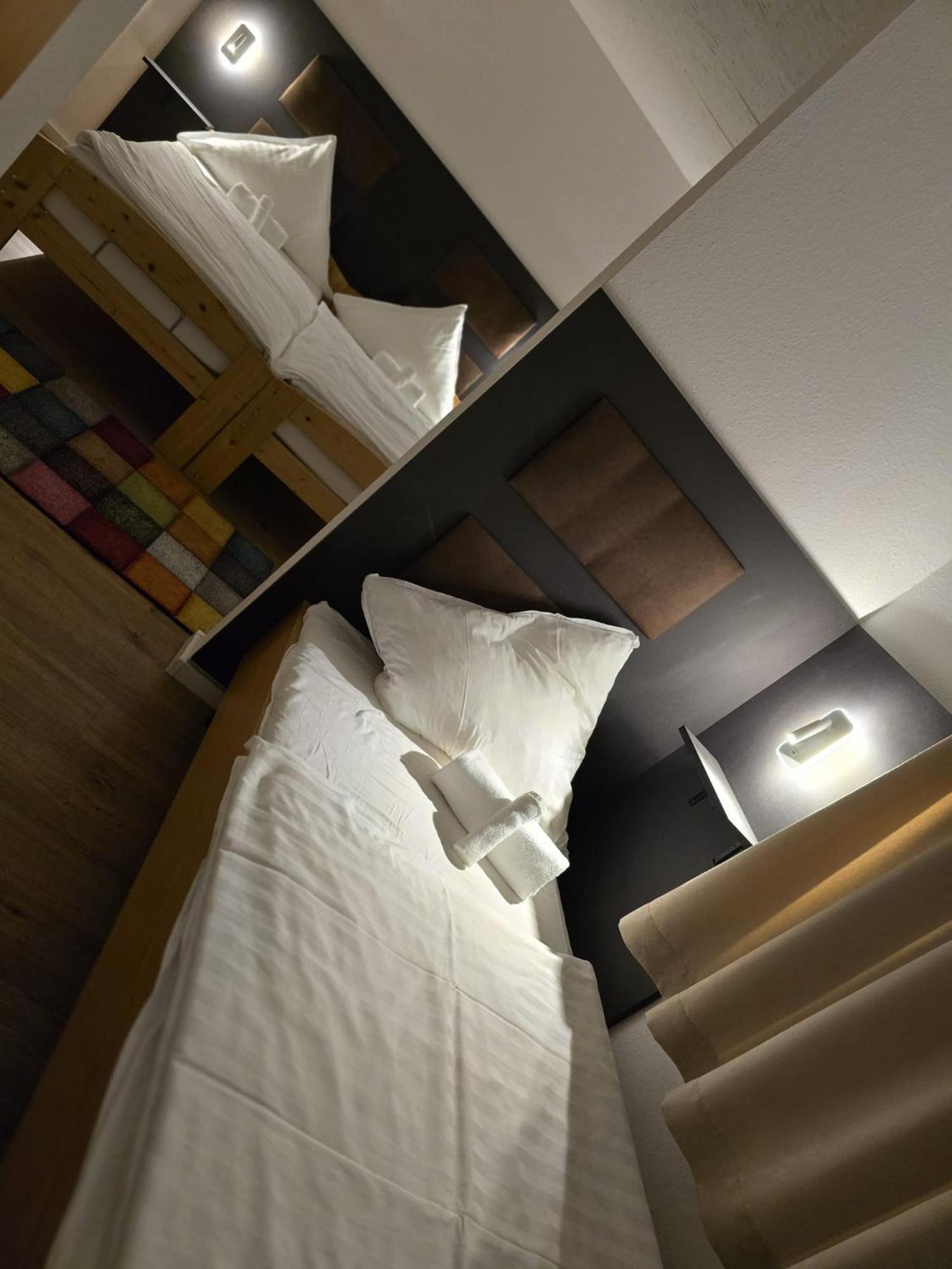 Niehler Hotel