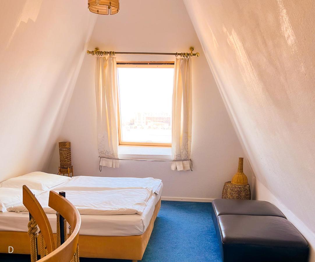 Hotel Romerhafen 3*