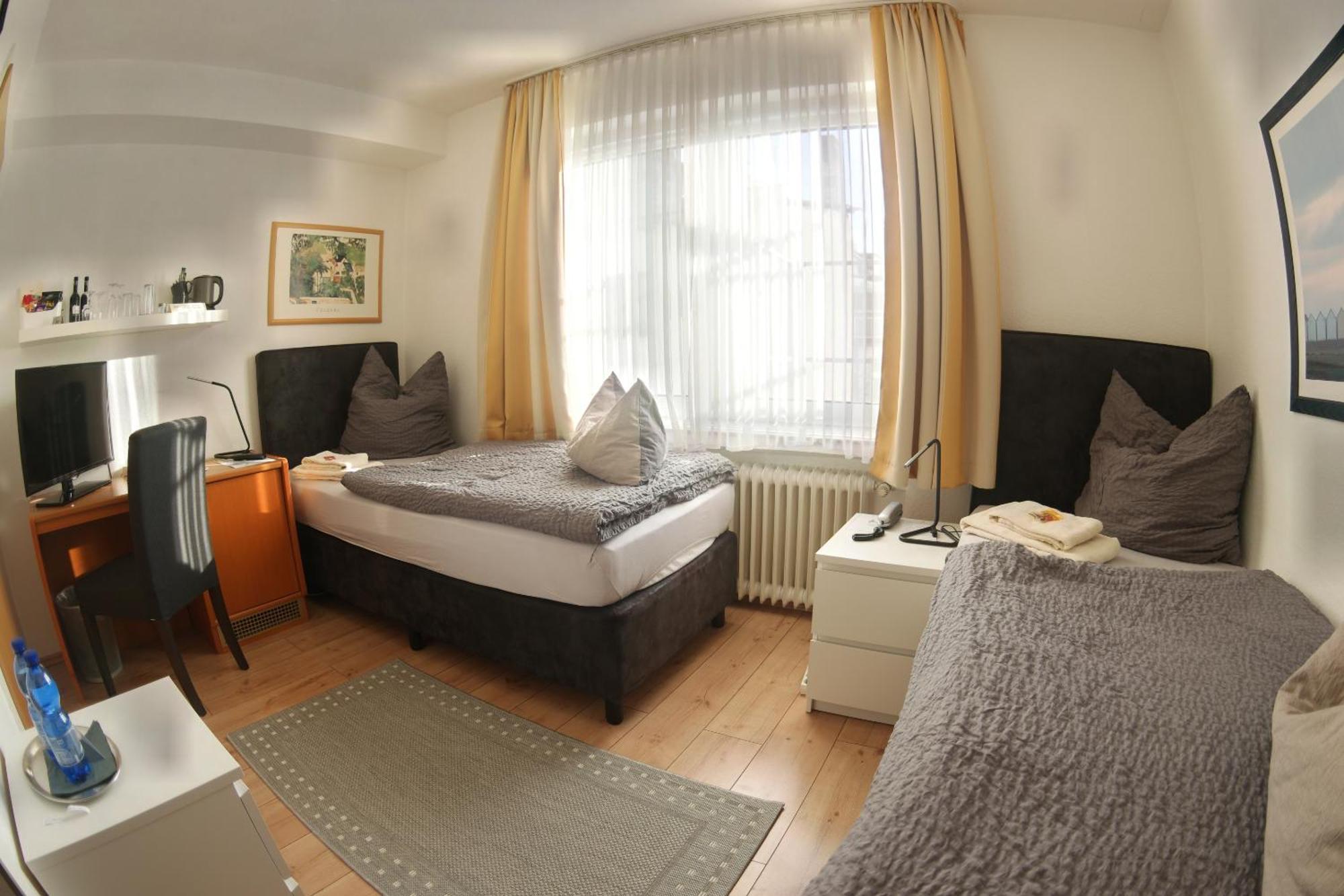 Merlin Garni 3* Cologne