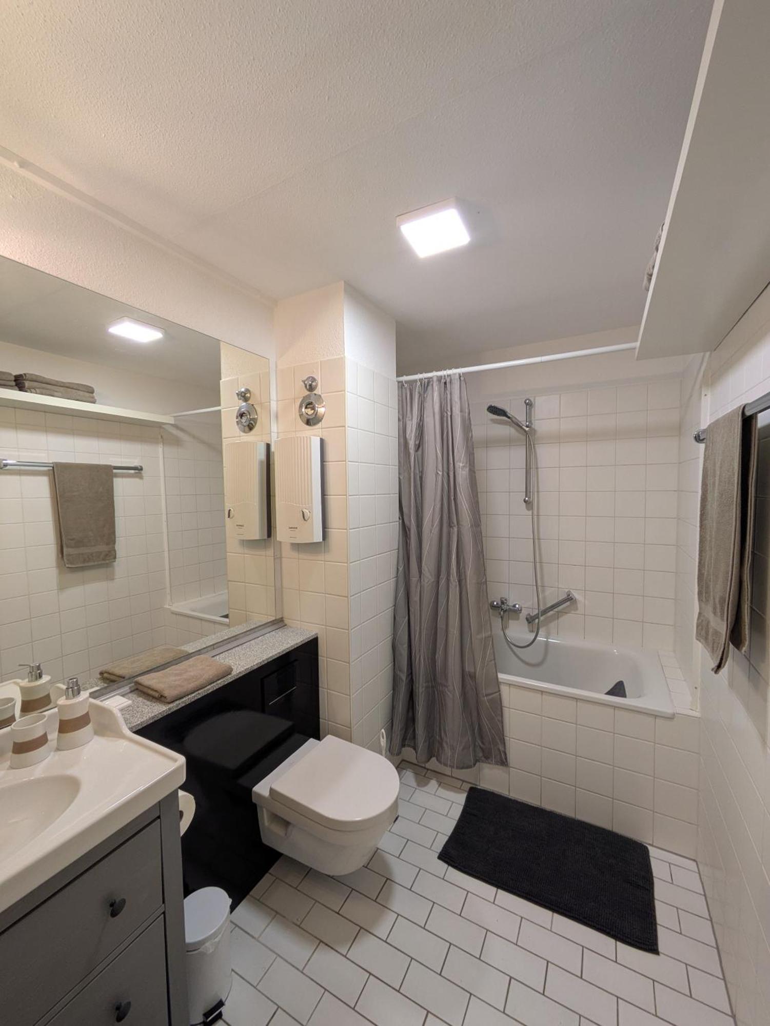 Stilvolles 2 Zi Mit 65qm Und Terrasse Cologne