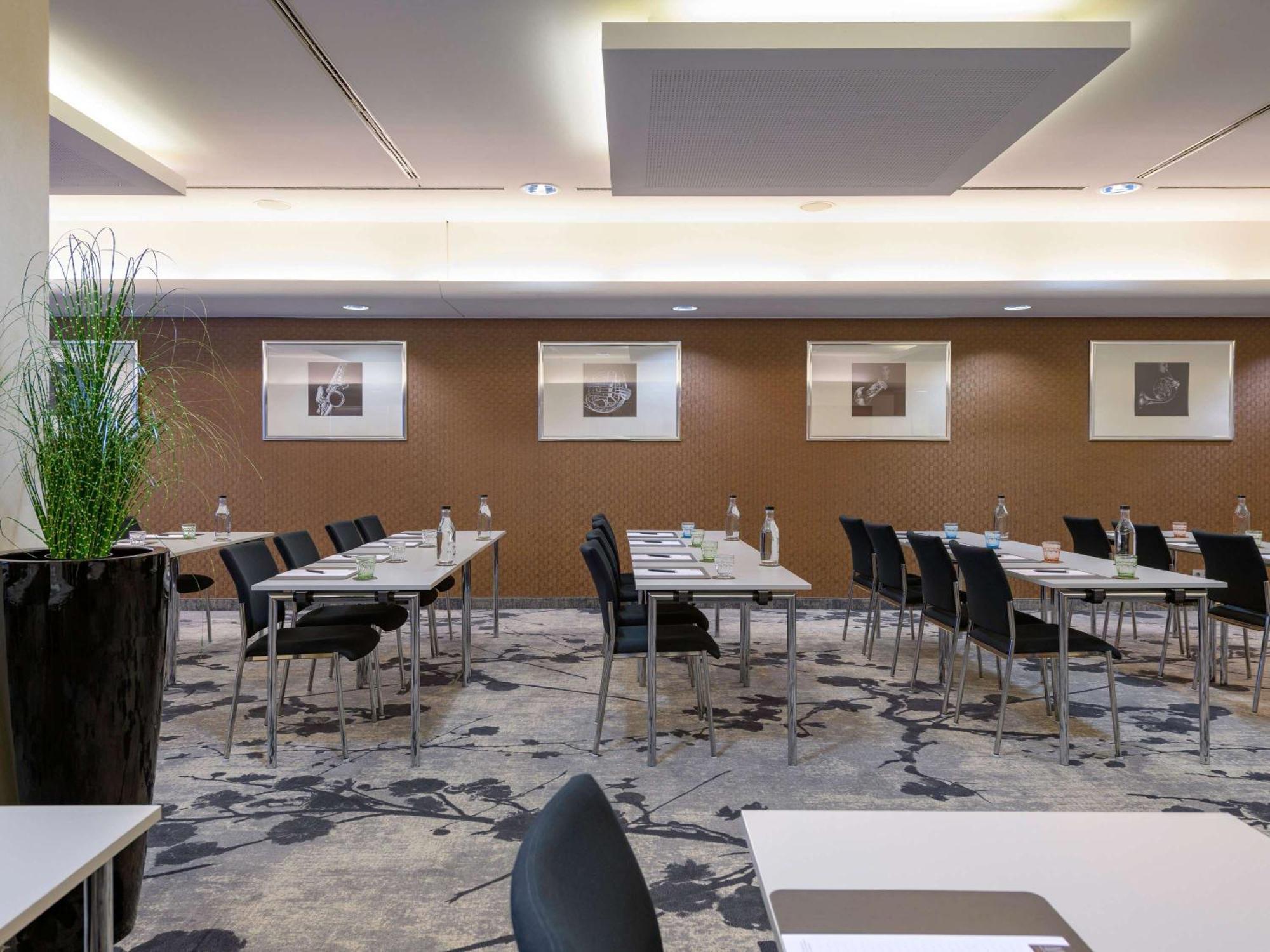 Mondial Am Dom Mgallery 4*