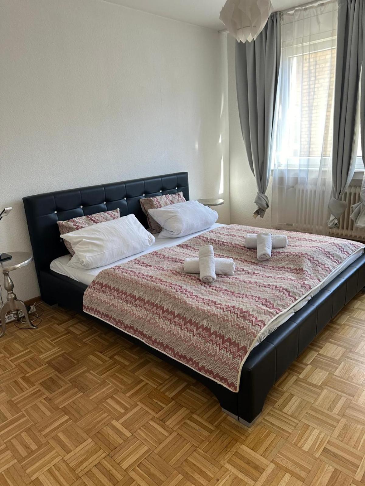 5 At Cathedral Apartament *