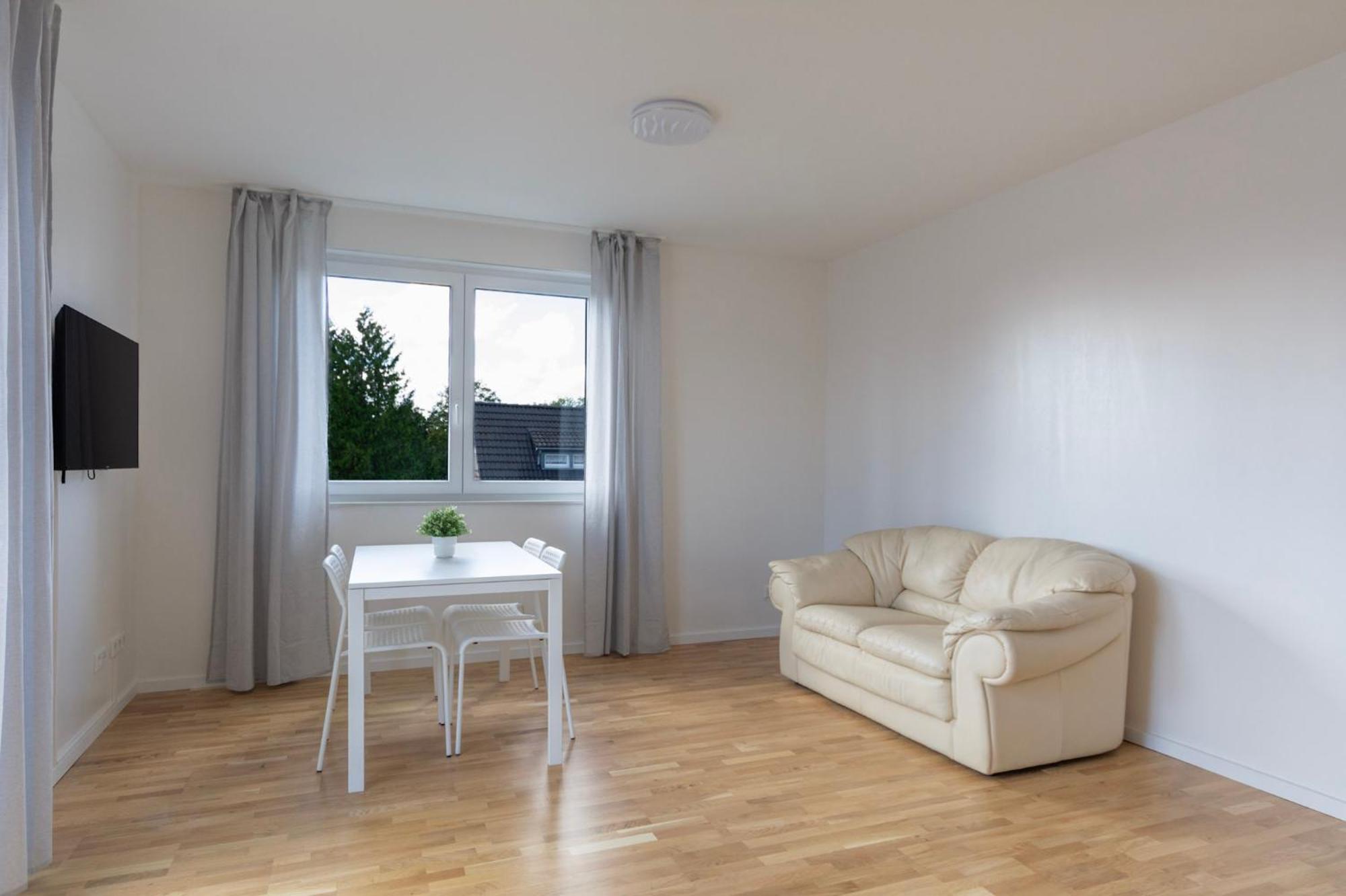 T&k - Bergisch Gladbach - 7 Comfortable - 20 Min To Fair Messe Kolonia