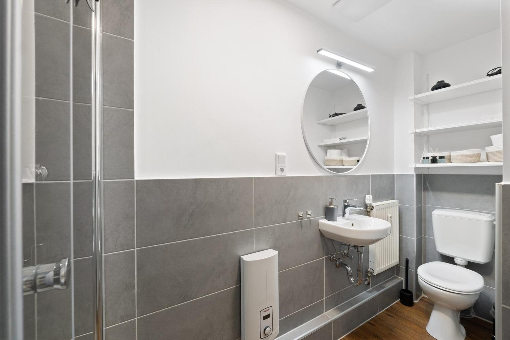 Apartment Modernes Am Rhein In Ruhiger Lage