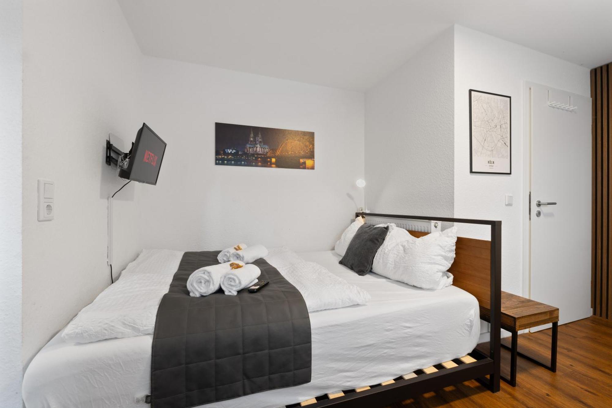 Modernes Am Rhein In Ruhiger Lage Apartment Cologne