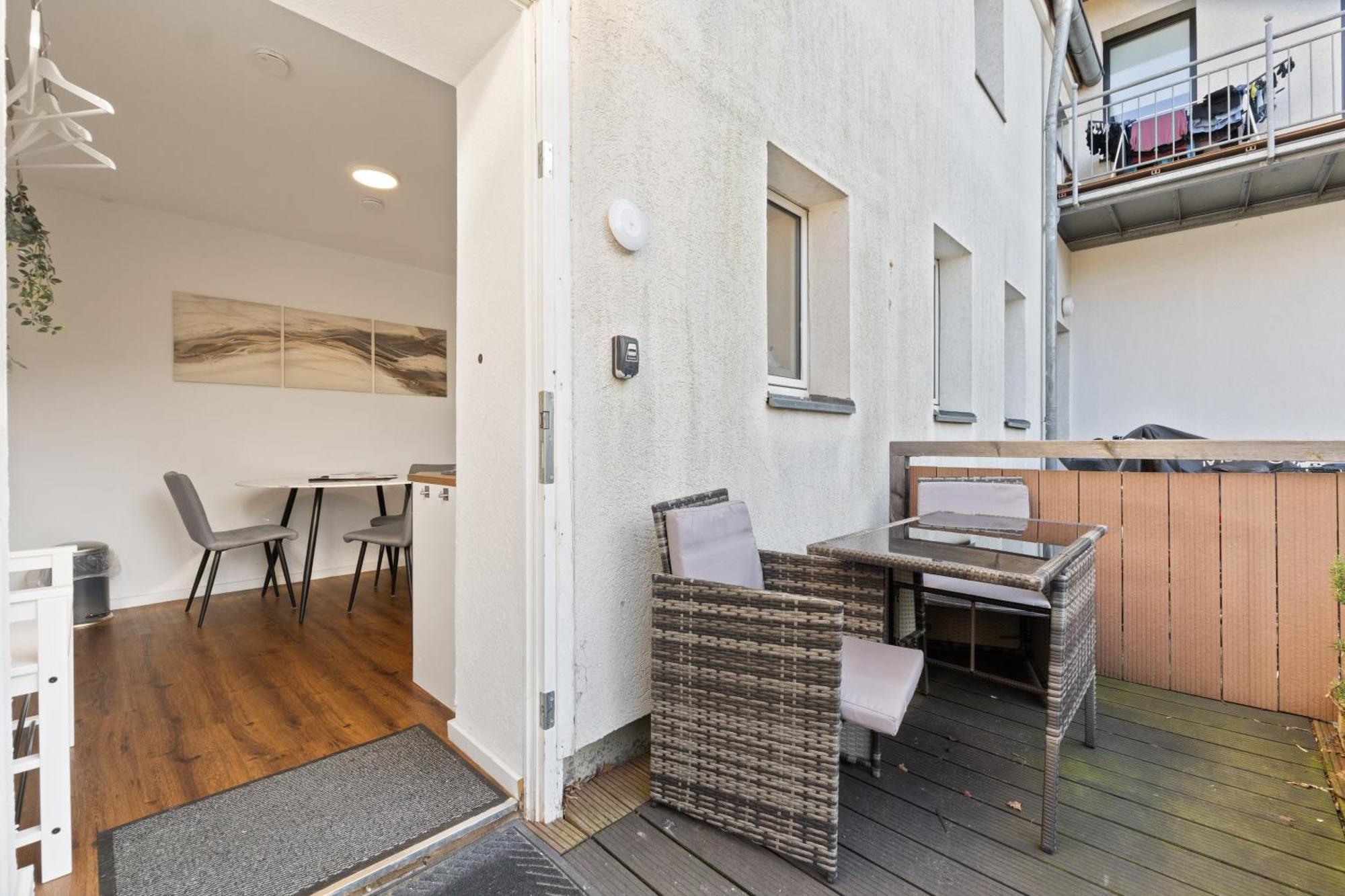 Apartment Modernes Am Rhein In Ruhiger Lage *