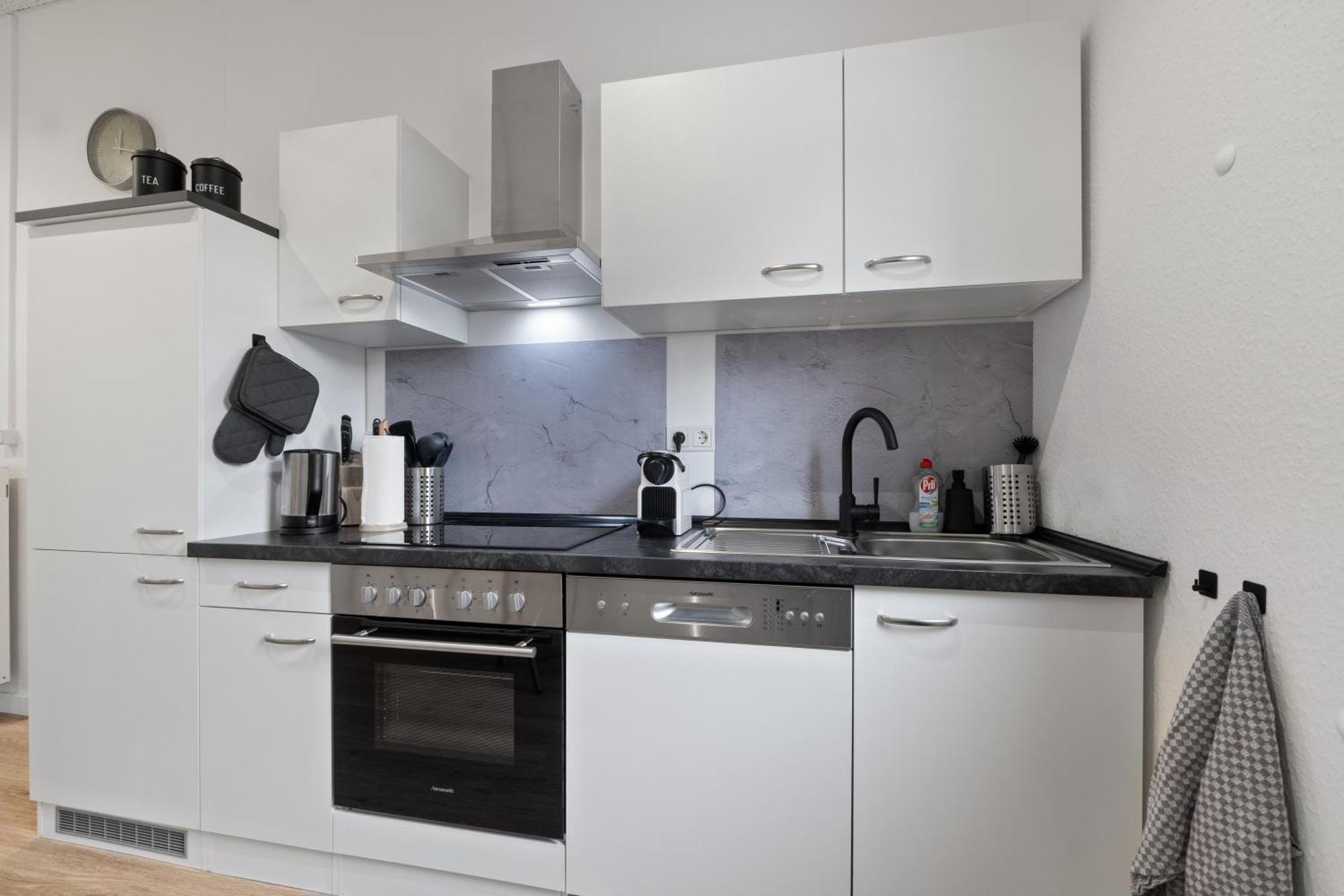 Modern Und Kinderfreundlich, 3km Zu Messe, Airport Koeln-bonn Apartment Köln