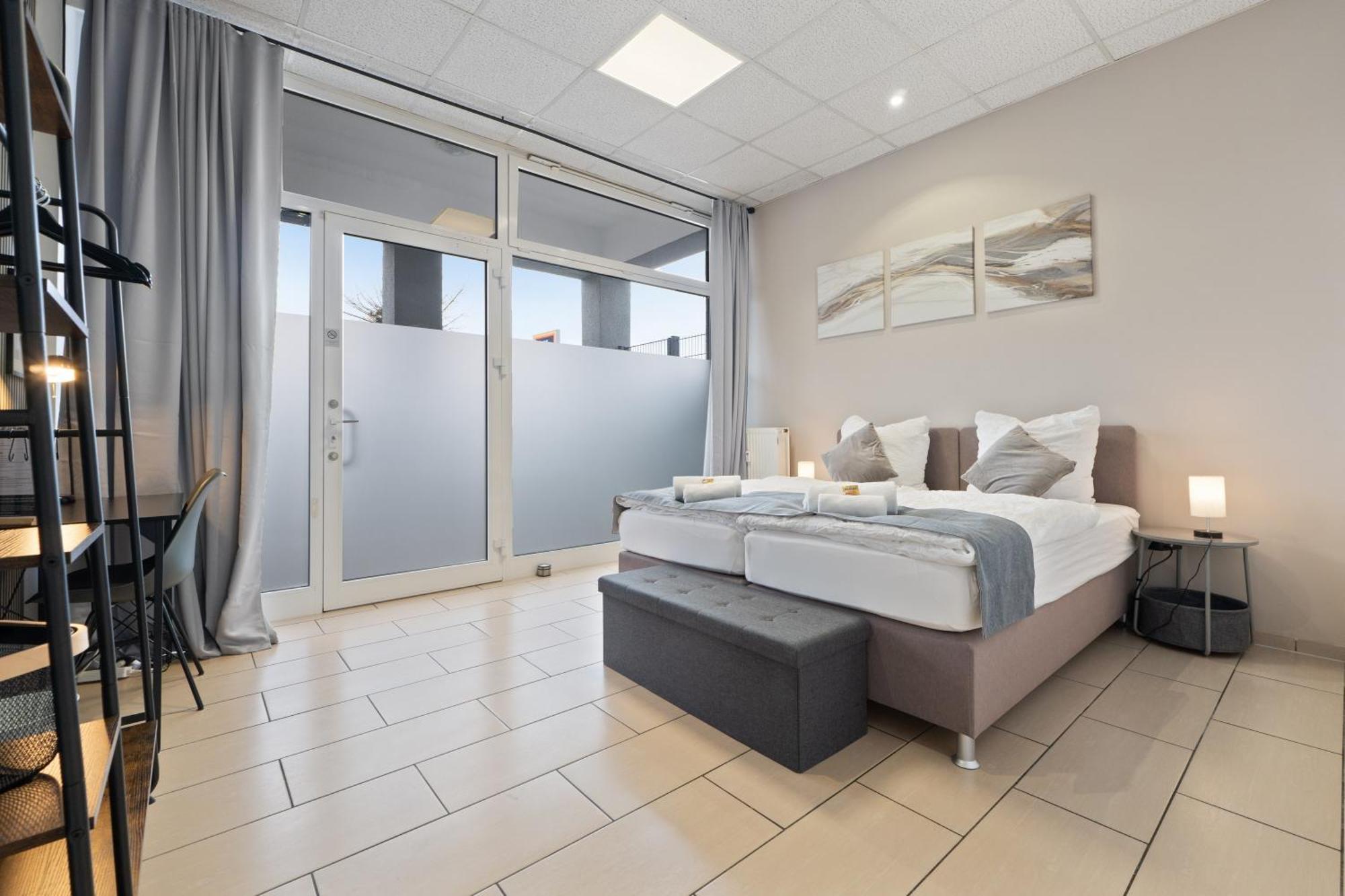 Gemuetlich Und Zentral, 3km Zum Flughafen Koeln-bonn Appartement Keulen