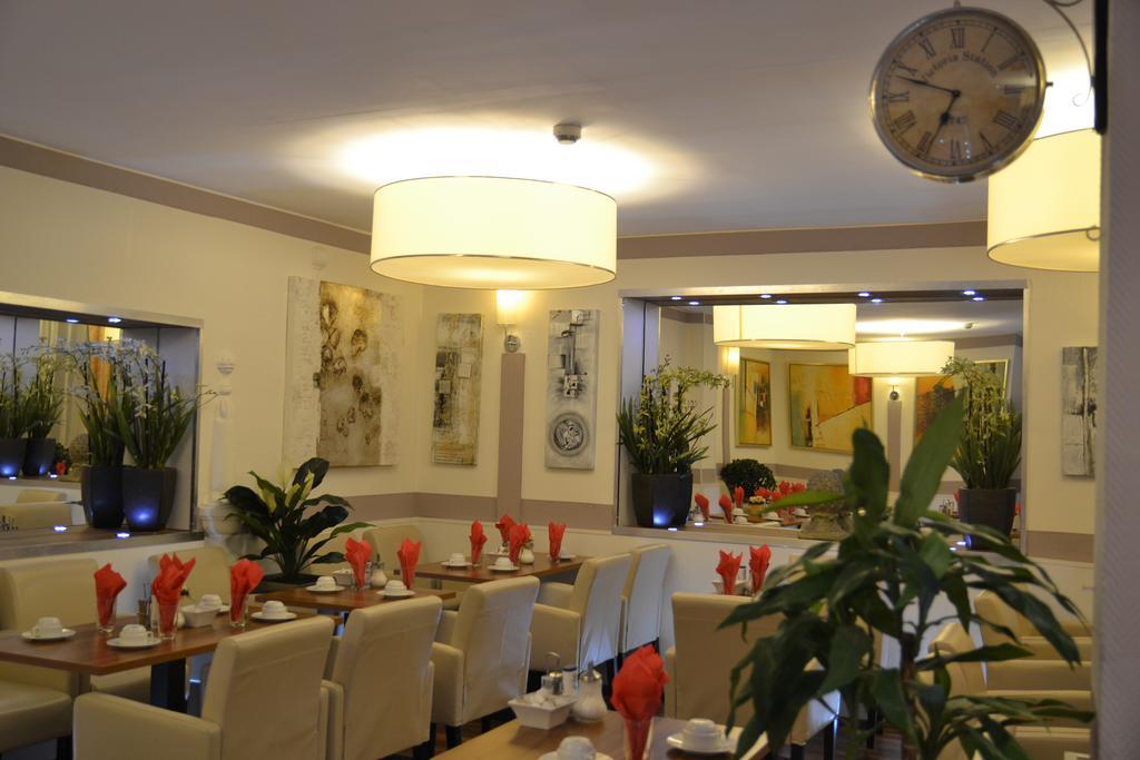 Hotel Star Am Dom Superior 3*
