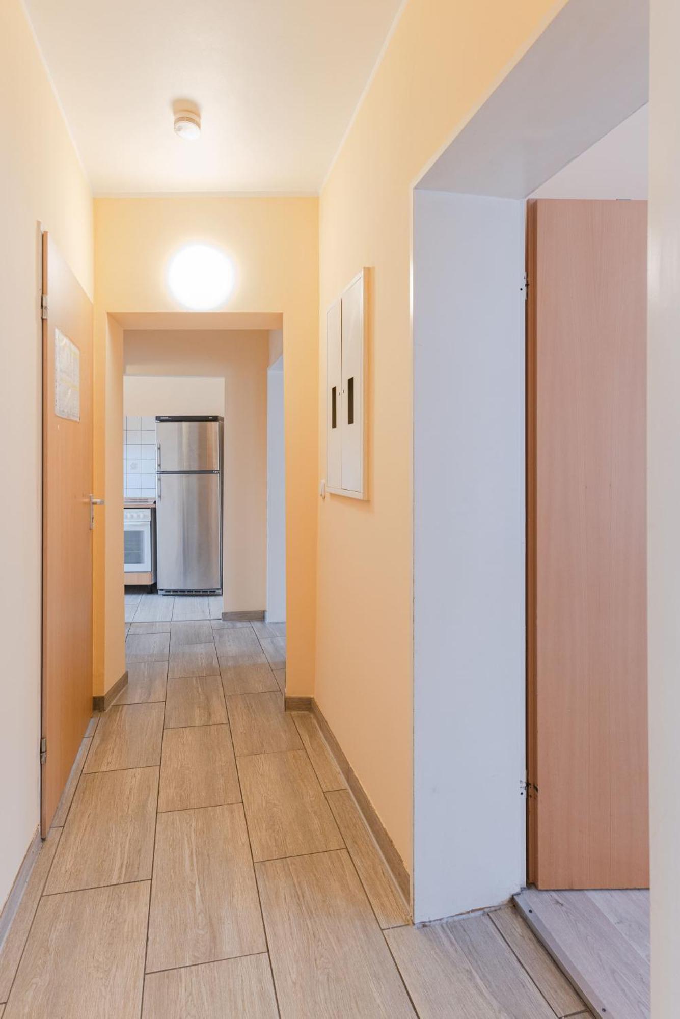 Messe Monteurzimmer Apartment Cologne