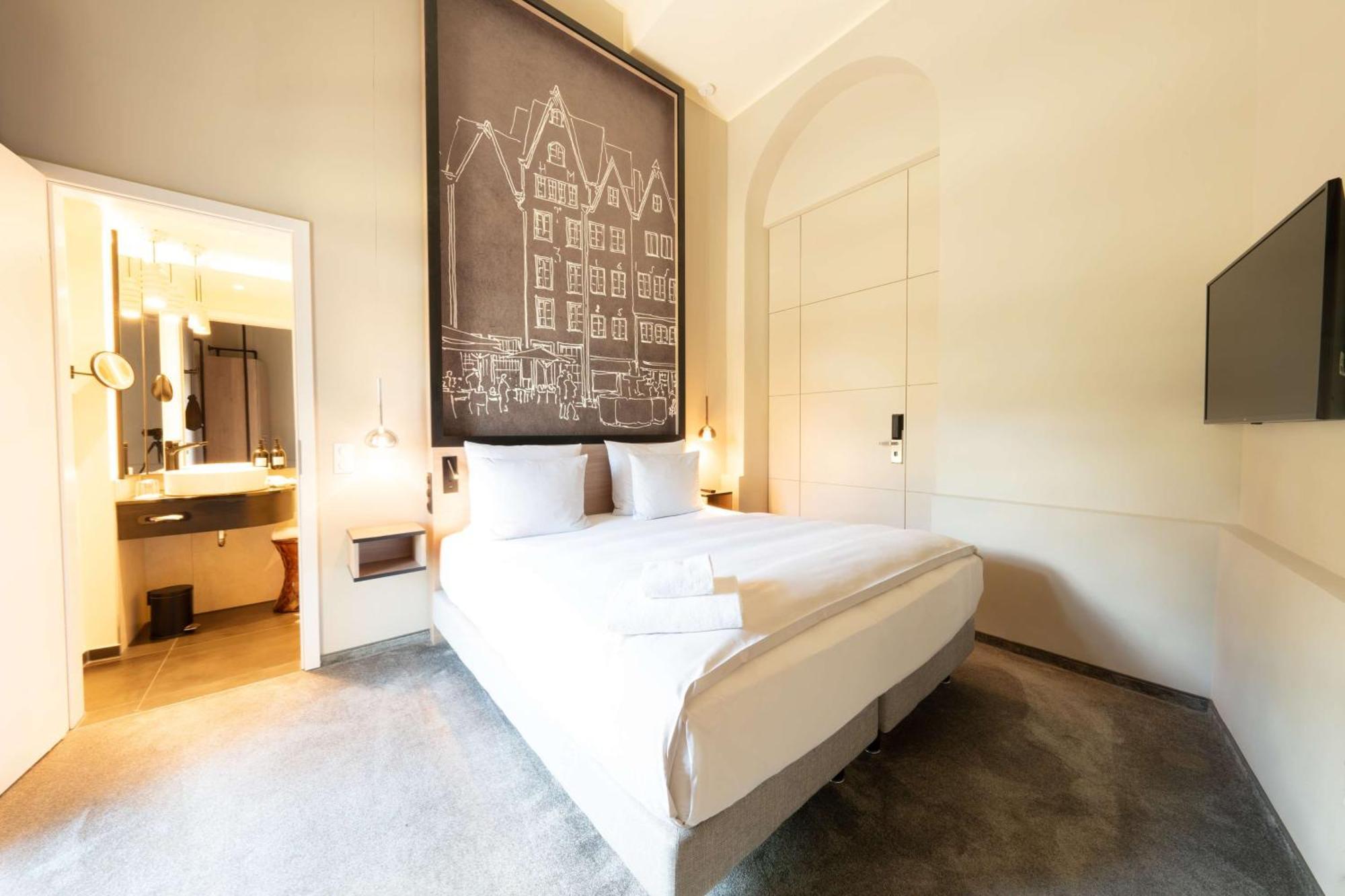 Wasserturm Cologne, Curio Collection By Hilton Cologne